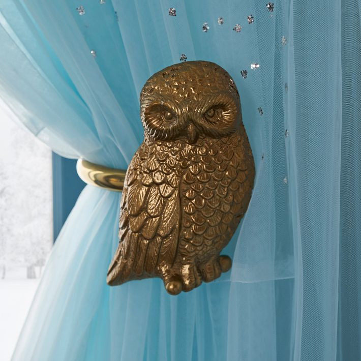 Harry Potter™ Hedwig™ Holdback | Pottery Barn Teen