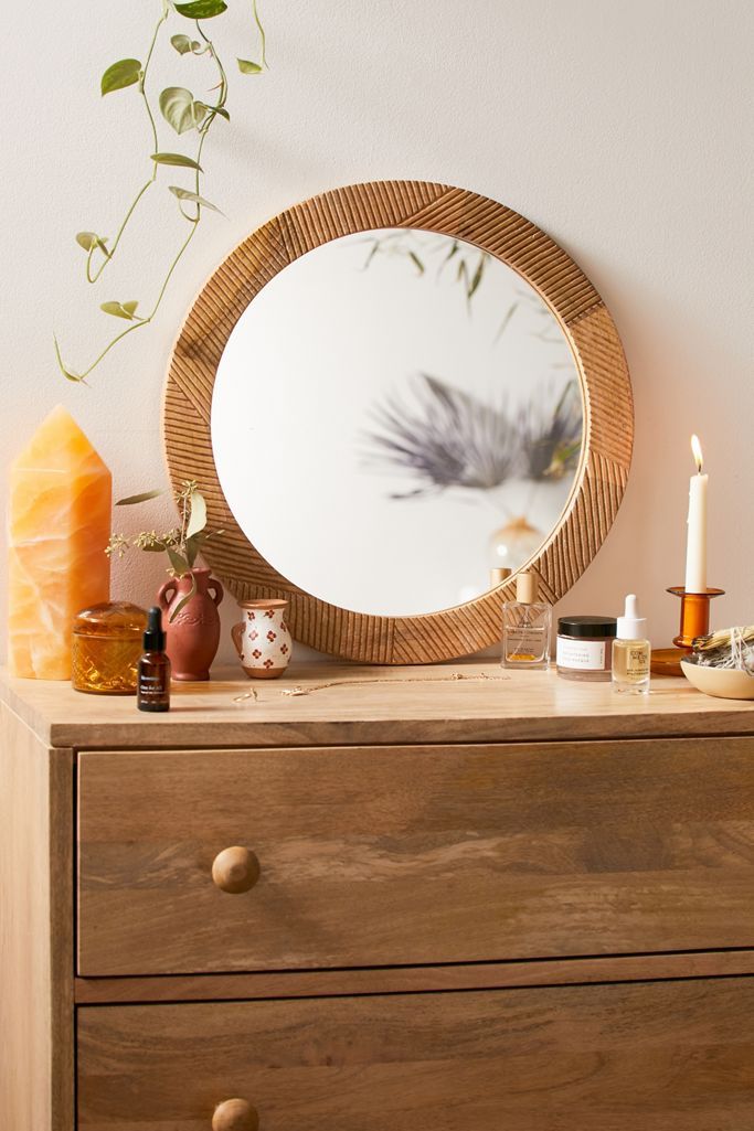 Minu Round Wall Mirror | Urban Outfitters (US and RoW)