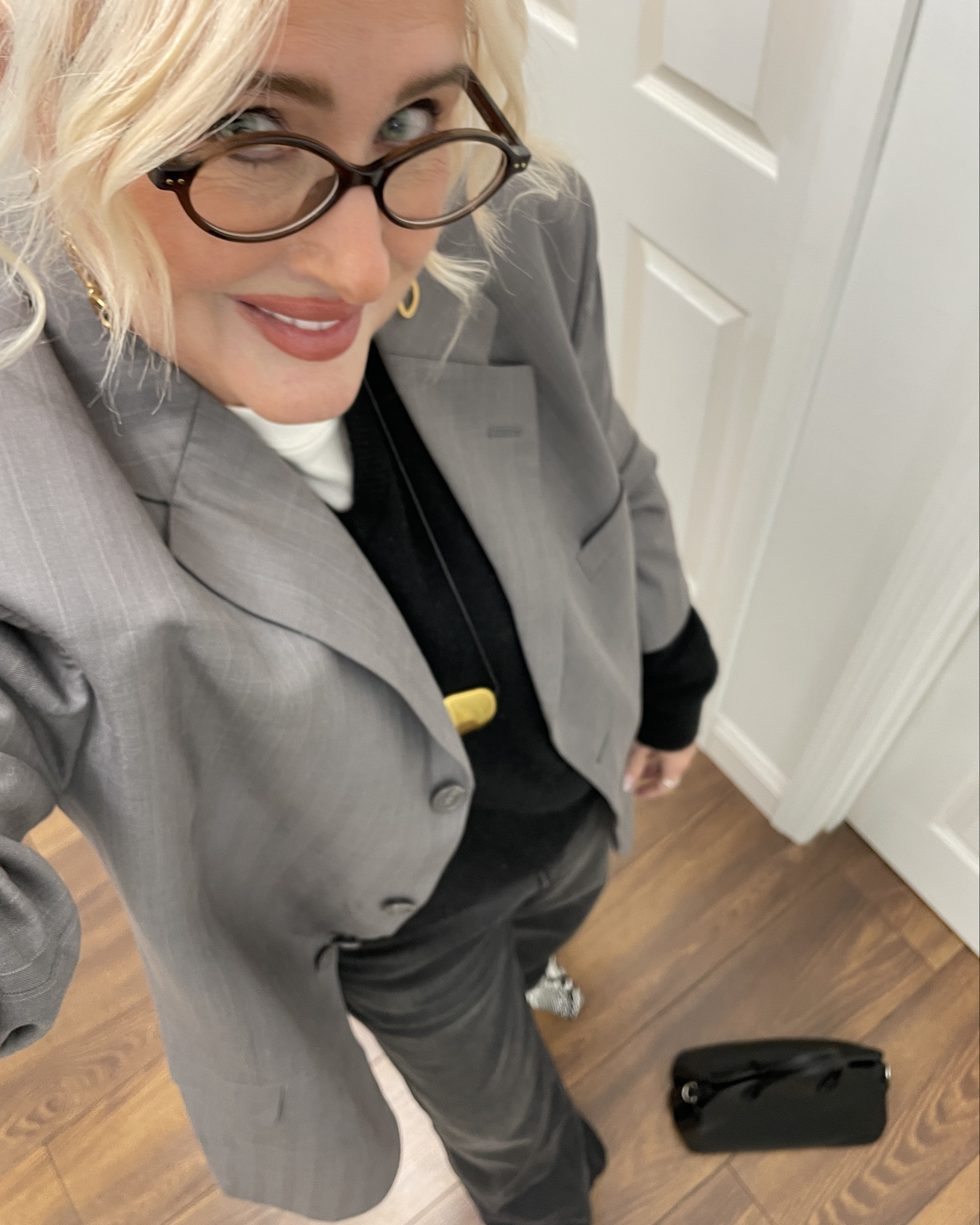 Luxury isn’t about spending more — it’s about choosing better.

This cashmere jumper is temperature regulating (yes, even when hot flashes hit 🔥), breathable, and comfortable enough that you don’t feel the need to peel layers off in public.

And before you say “that’s not in my budget” —
I paid $5. Preloved. Like new.

Here’s the lesson for women over 40 and beyond:
You don’t lower your standards — you get smarter with how you shop.

Vintage. Preloved. Natural fibers.
These are the quiet luxury moves we don’t talk about enough.

At this stage of life, we’ve earned the right to feel polished, comfortable, and confident — without compromising.

✨ High standards.
✨ Realistic budgets.
✨ Clothes that work with your body.

Save this if you needed the reminder 🤍


#LTKselfcare #LTKootd #LTKdayinmylife