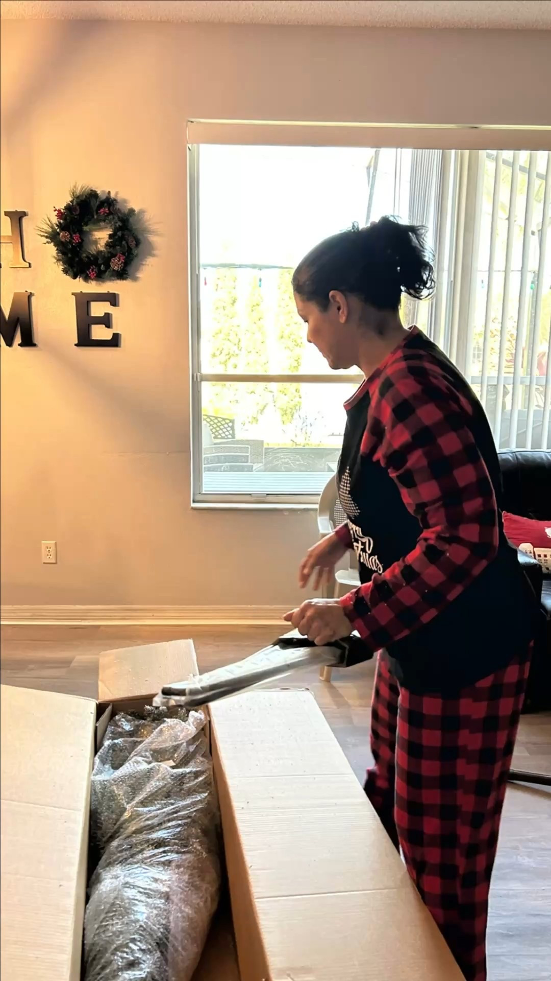 Preparing my Christmas Tree!



#LTKHoliday #LTKHome #LTKdayinmylife