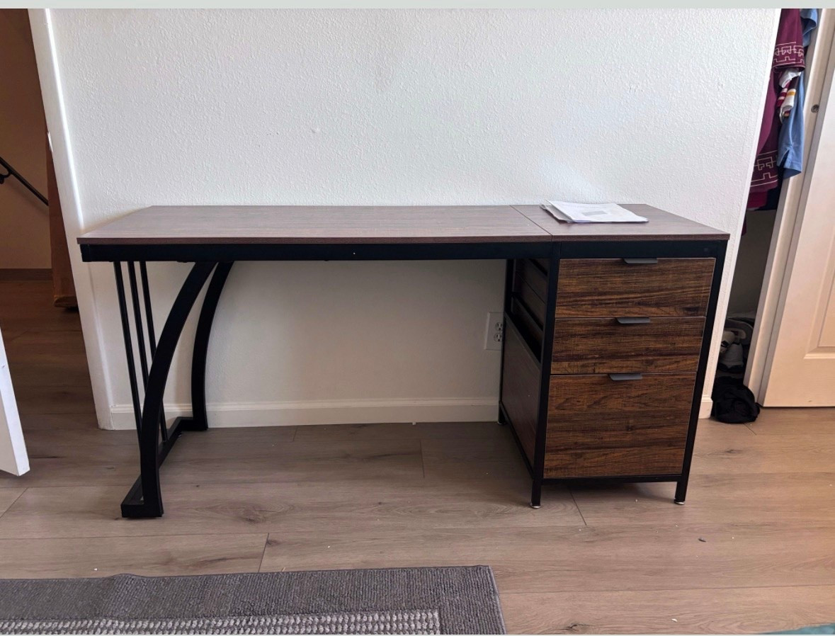 Perfect desk for college kid

#LTKdayinmylife #LTKHome