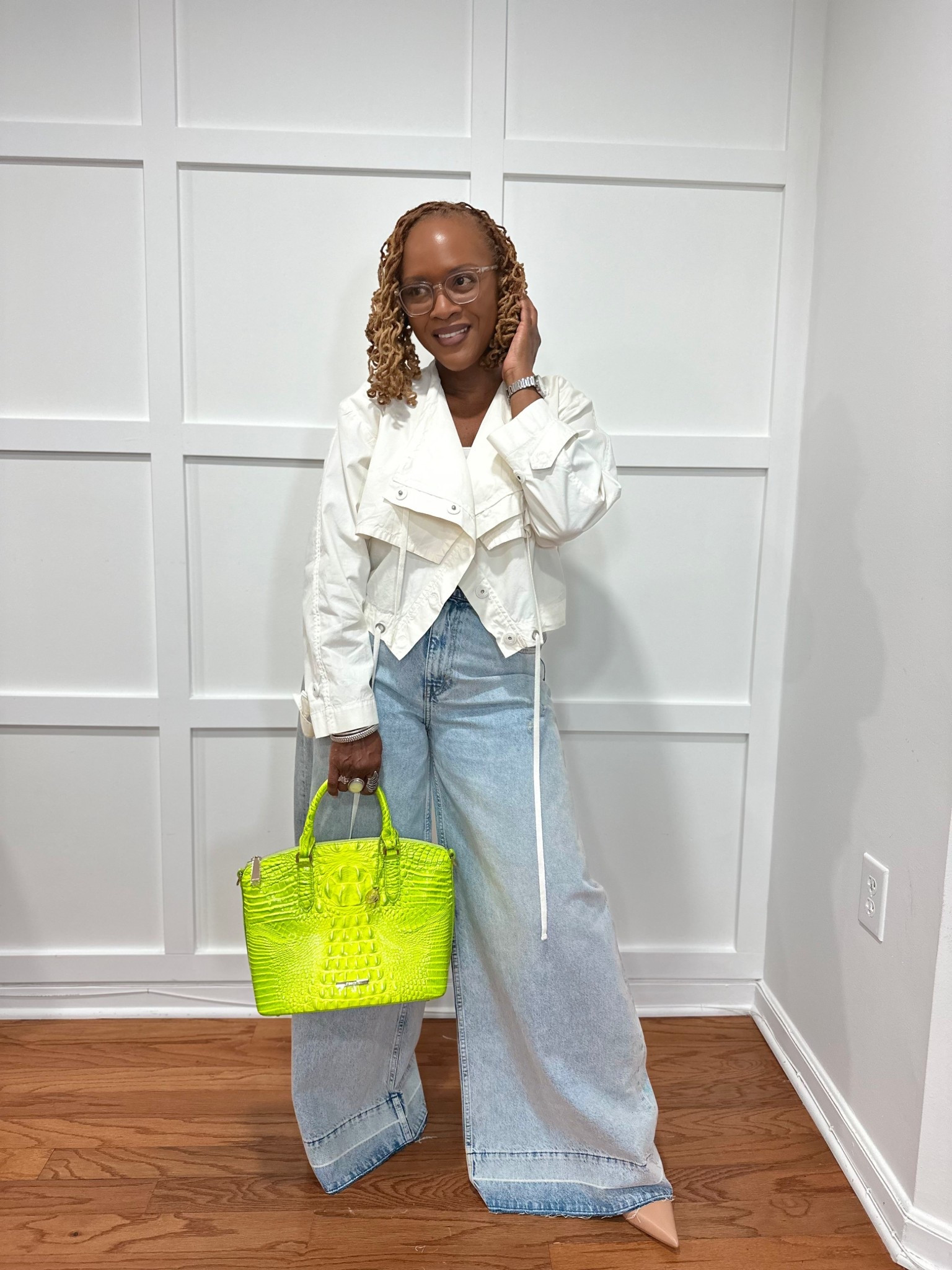 Wide leg jeans from H&M
Jacket old 
Bag Brahmin
Shoes @Macys 