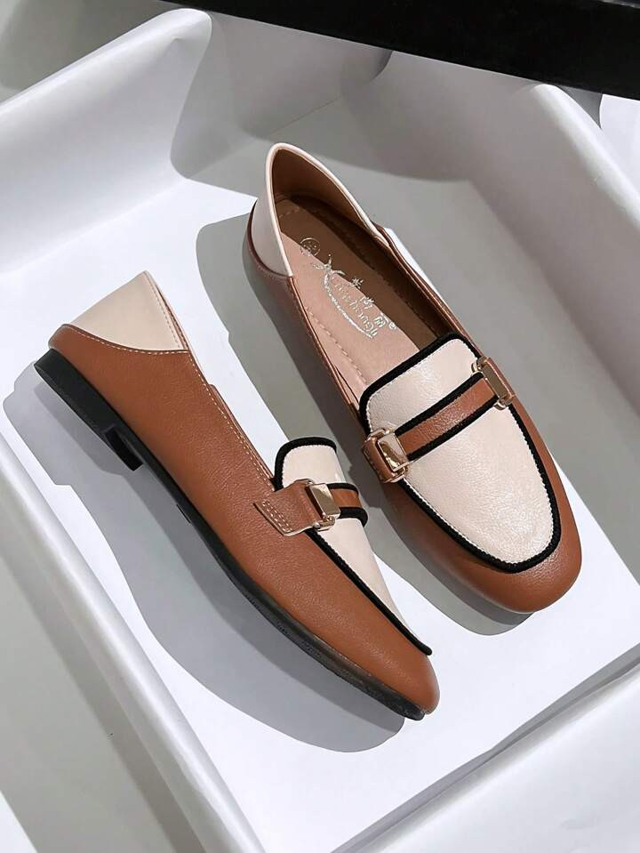 Mulheres Slip-on Mocassins , Dedo Do Pé Quadrado , Apartamento , Couro Do Plutônio | SHEIN