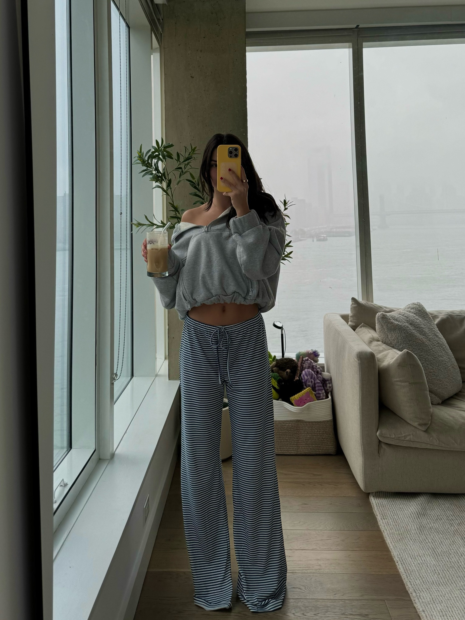 Cozy day in 🧸

#LTKFindsUnder100 #LTKStyleTip #LTKSeasonal