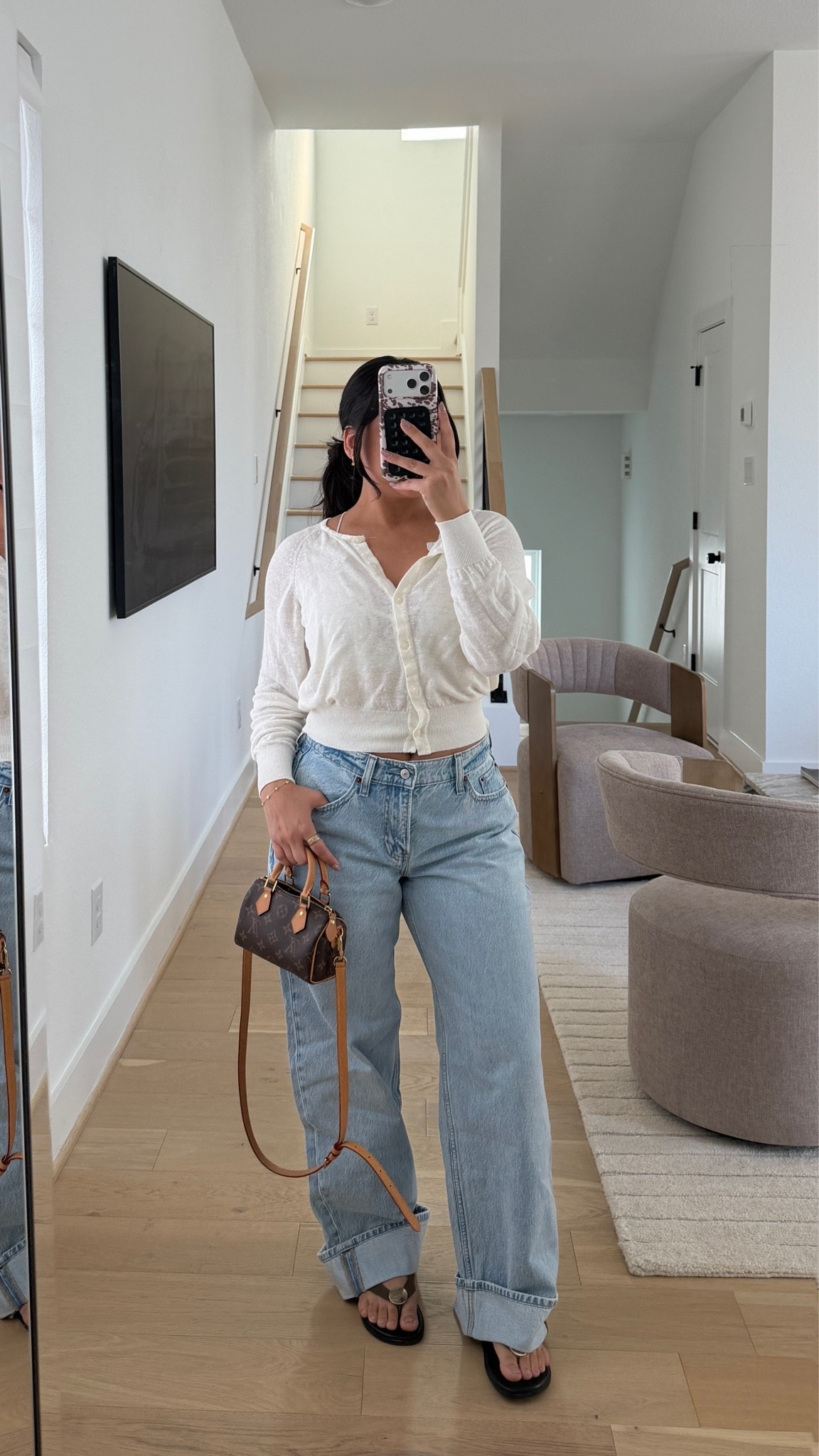 Jeans: 26 short 
Cardigan: xs 
Bralette: small
Sandals: 6.5 
Nano speedy bag

#LTKgrwm #LTKootd #LTKPetite