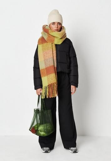 Missguided - Petite Black Hooded Cropped Puffer Coat | Missguided (UK & IE)