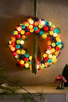 Stargazer Yesteryear Light Wreath | Terrain