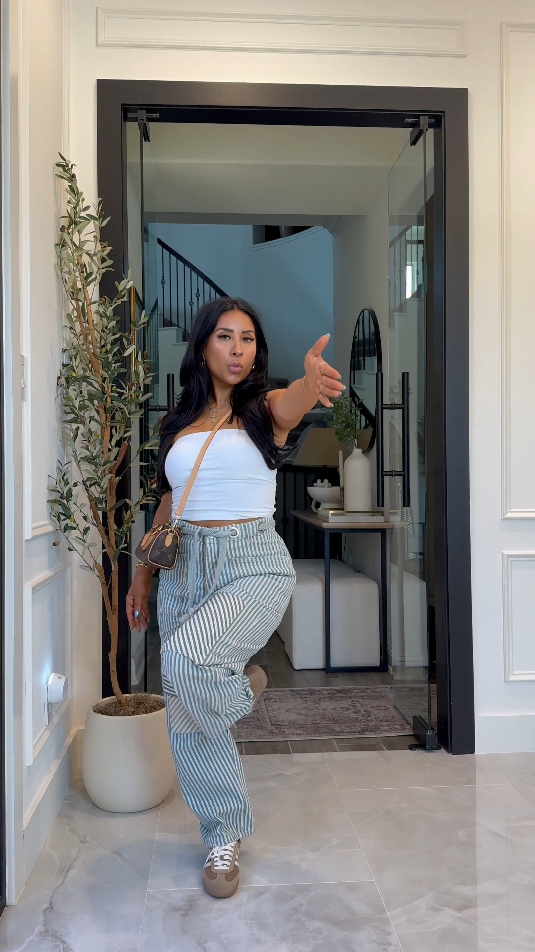 Easy spring outfit - jeans run TTS

SPRING OUTFIT 
mom outfit 
Casual outfit 
What to wear


#LTKootd #LTKdayinmylife #LTKmomlife