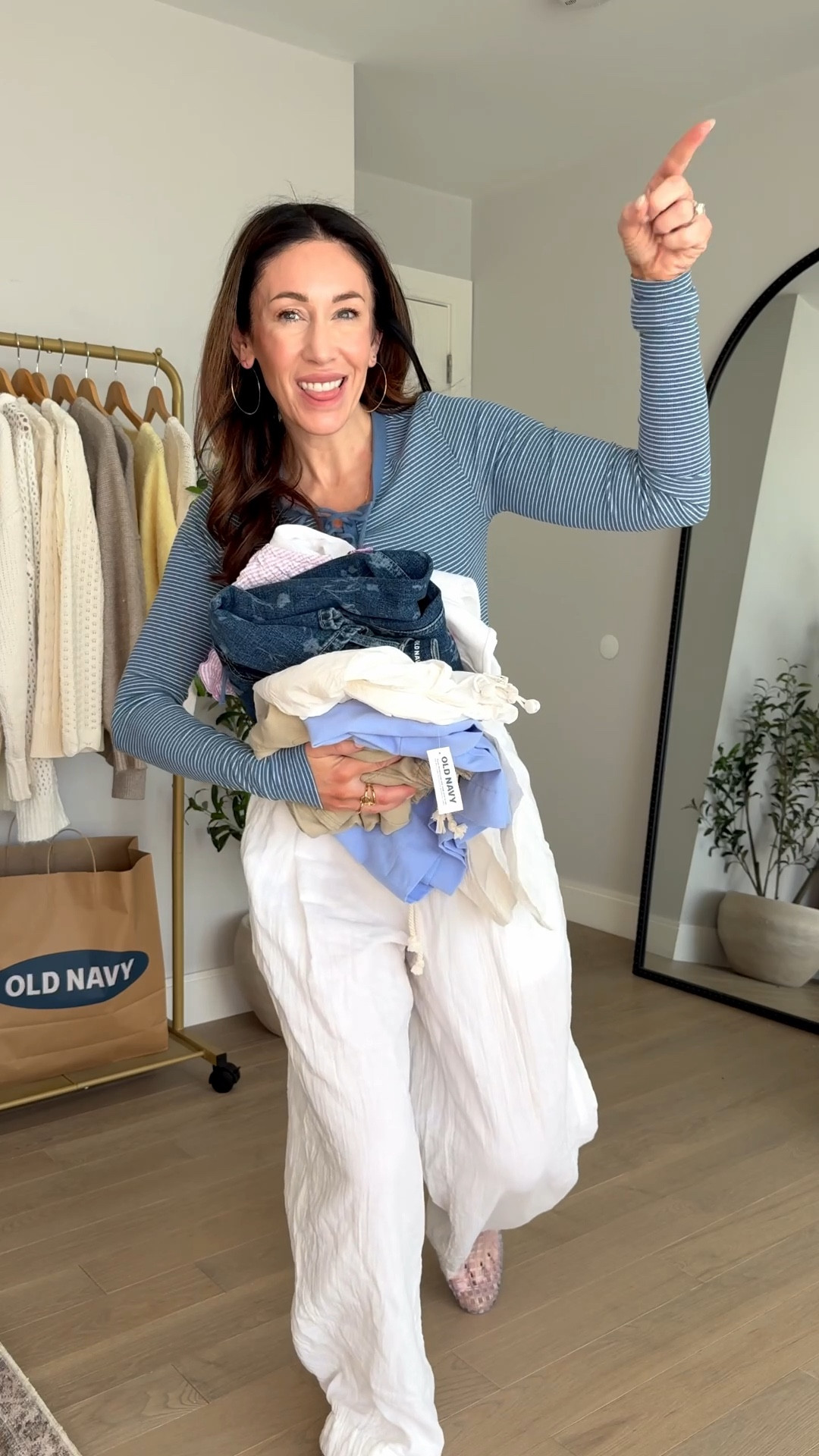 Old Navy, can’t leave empty handed but that’s ok! 🌻👗❤️
50% off

#LTKOver40 #LTKSaleAlert #LTKSeasonal