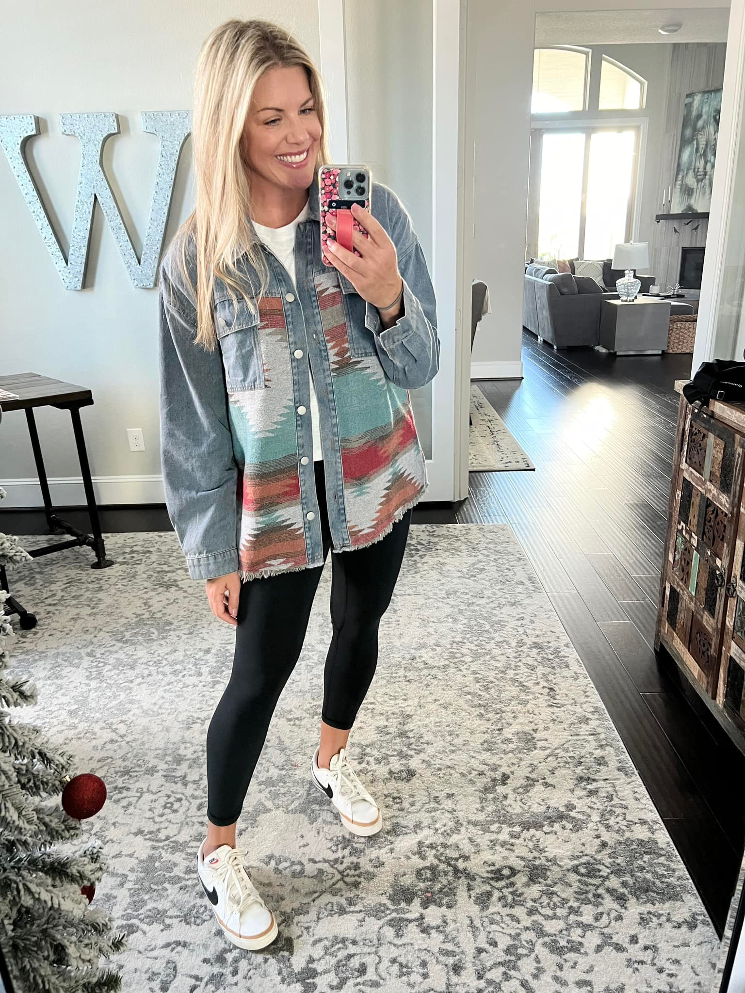 Casual Spring look



Fashion blog  fashion blogger  fashion finds  spring outfits  casual look  casual spring outfit inspo  spring closet basics  style guide  what I wore  trendy spring jacket  leggings  casual tennis shoes  trendy denim jacket  women’s fashion  


#LTKstyletip #LTKSeasonal #LTKfindsunder100