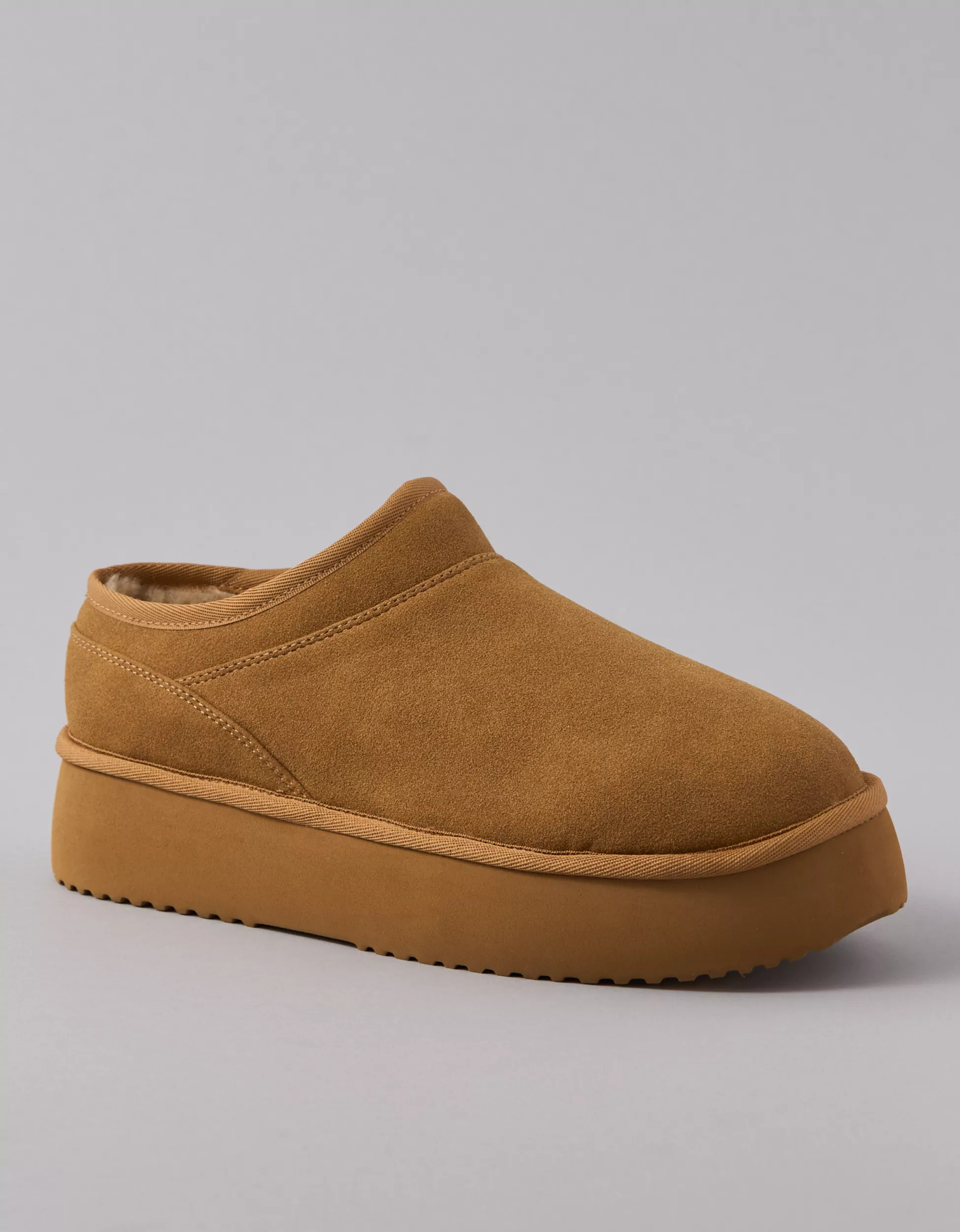 AE The Hangout Slip-On Slipper | American Eagle Outfitters (US & CA)