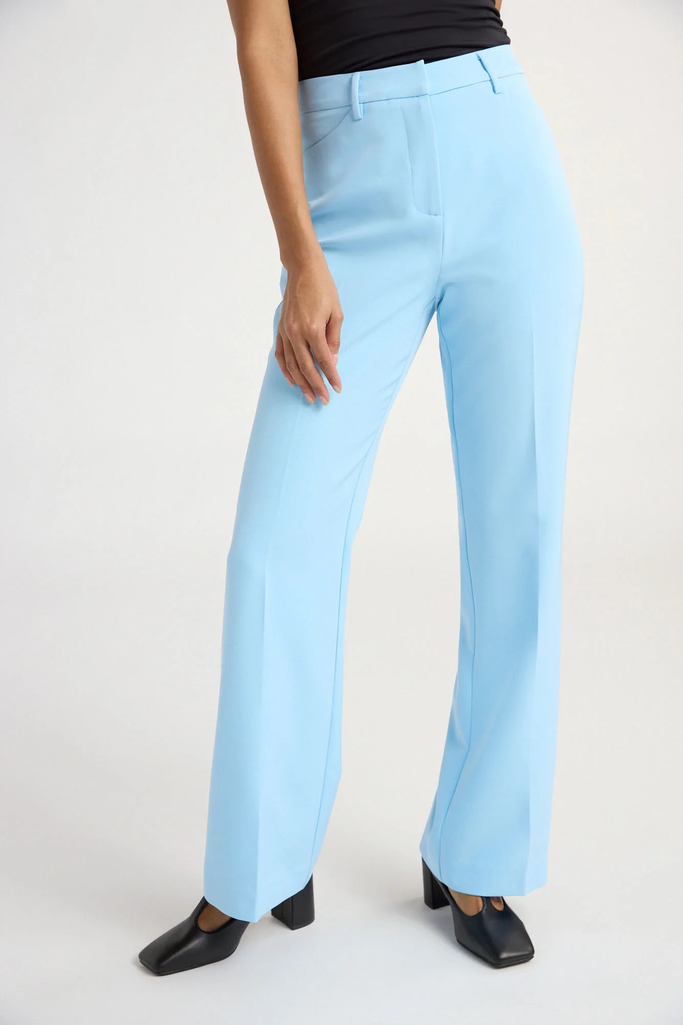 Scoop Women's and Women’s Plus Ultimate Crepe High Rise Bootcut Suit Pants, 32” Inseam, Sizes... | Walmart (US)