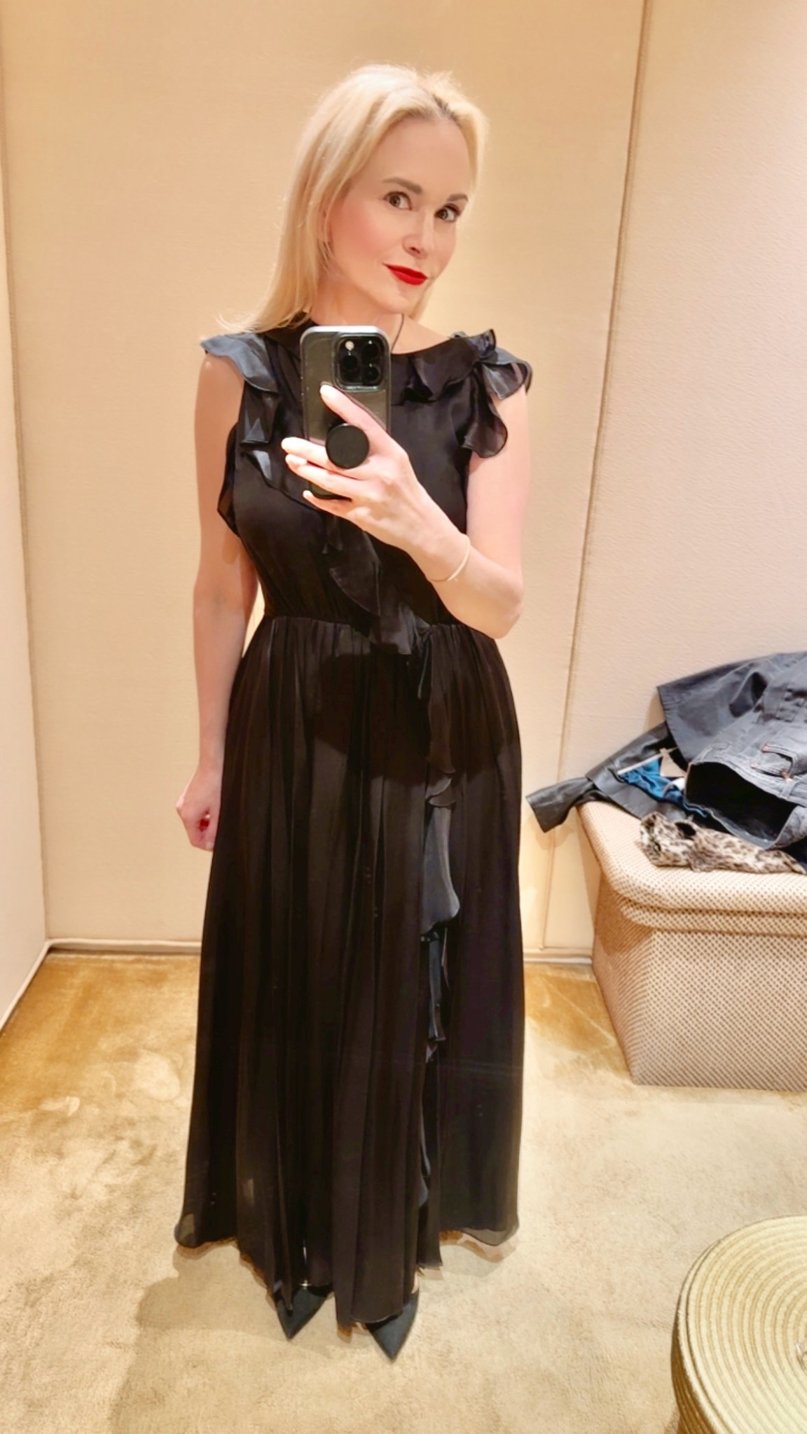 I’ve bet searching for a dress for my niece’s wedding. Bought this one today. If you’re an hourglass, this one works. 

#LTKPetite #LTKWedding