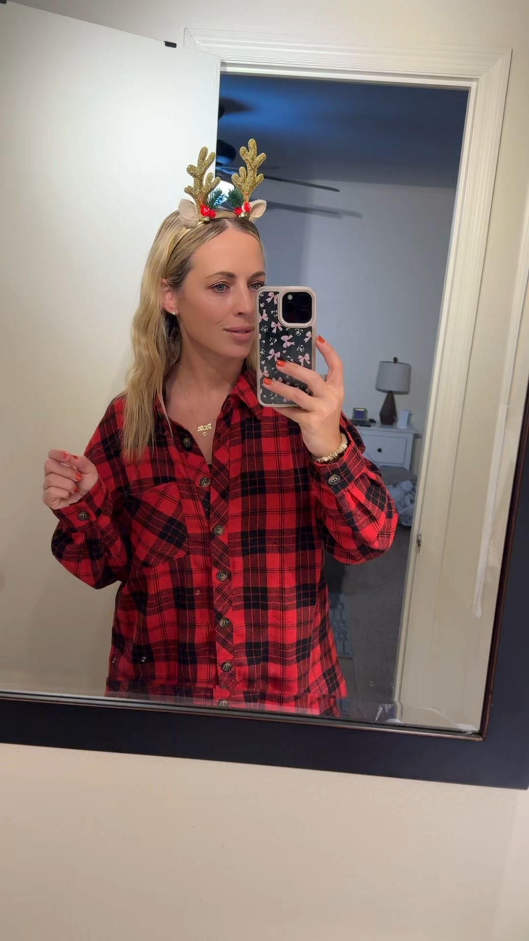 Holiday headband 

#LTKFindsUnder50 #LTKHoliday #LTKootd