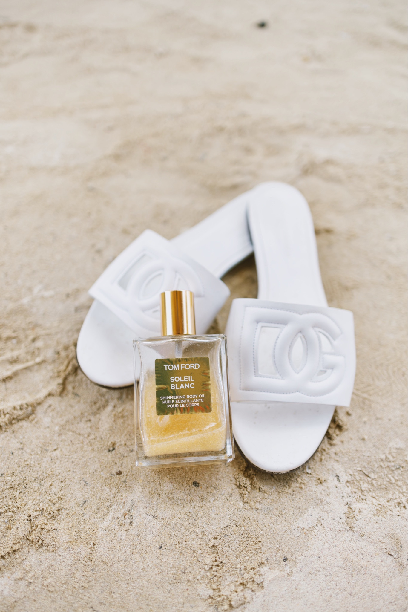 Essentials

#LTKtravel #LTKSeasonal #LTKstyletip