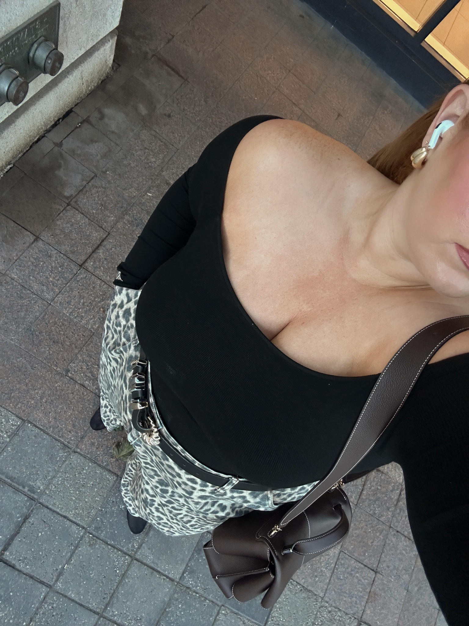 The BEST off the shoulder top!! Has a built in bra and the neckline stays put and doesn’t ride up

Wearing the 3X

#LTKmidsize #LTKplussize #LTKautumn