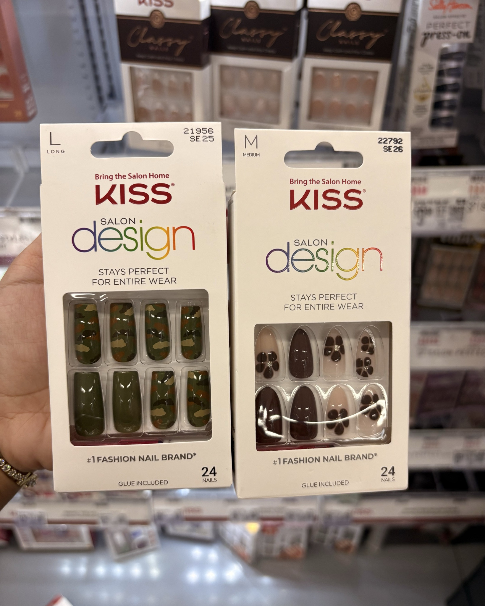 #pressonnails #nails #walmart #walmartfinds #beauty #mani #manicure 

#LTKSeasonal