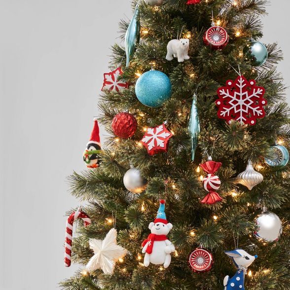 85pc Winter Whimsy Christmas Ornament Kit - Wondershop™ | Target