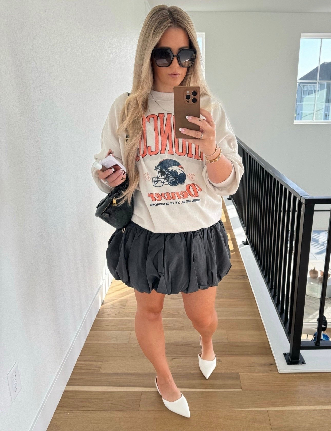 Football season
Game day outfit


#LTKOver40 #LTKootd #LTKMidsize