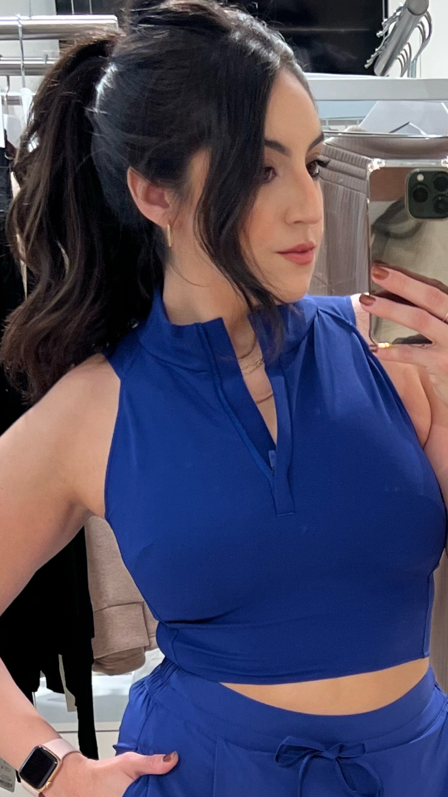 NEIWAI

Bright blue Breeze Half Zip Crop Top

#LTKmidsize #LTKfitness #LTKSeasonal