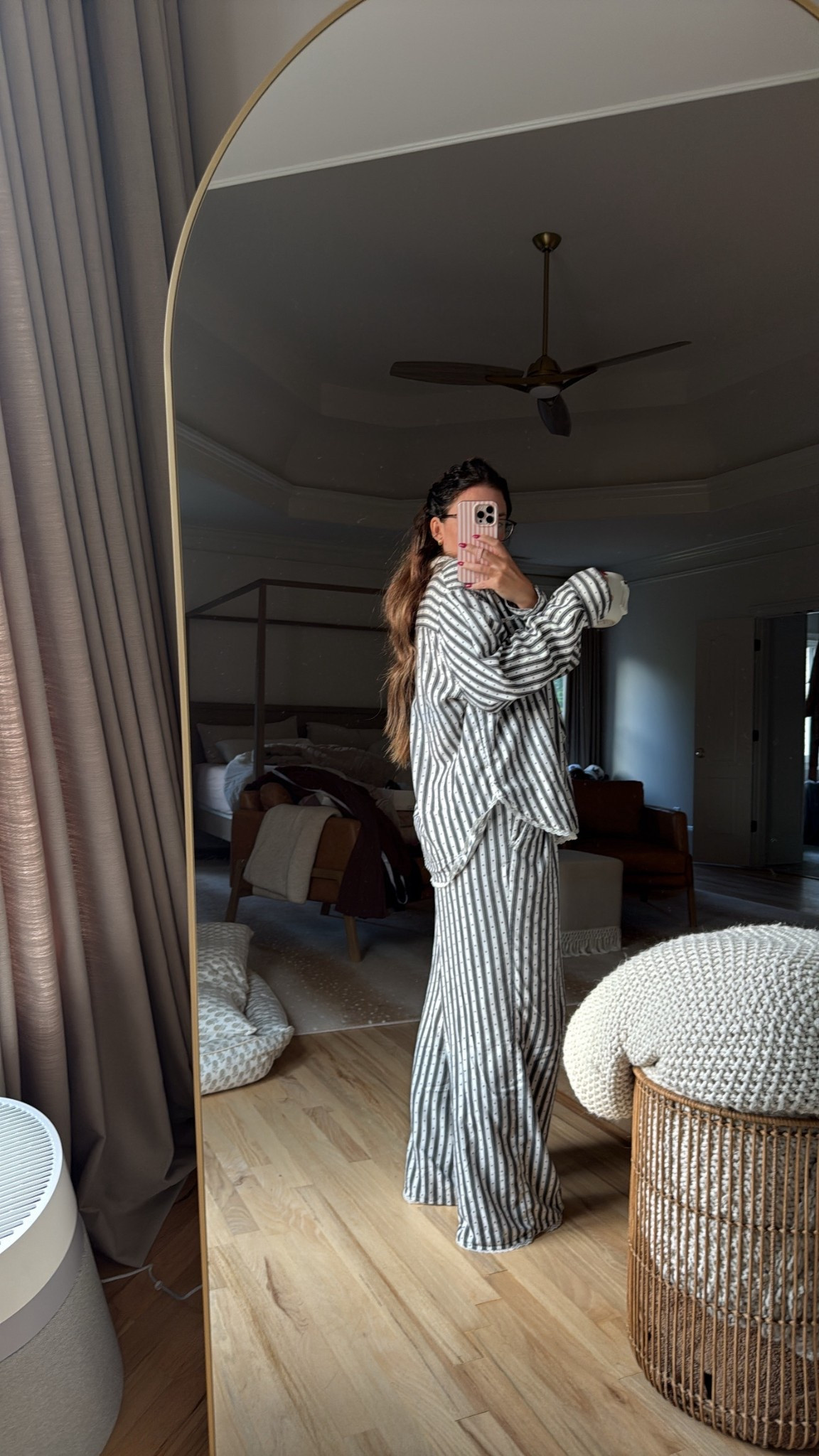 Obsessed with these striped pjs with little hearts!!! 🖤🤍

medium in the pants 
Medium in the top (should have done a small tho!!) 

#LTKFallSale #LTKHalloween #LTKSeasonal