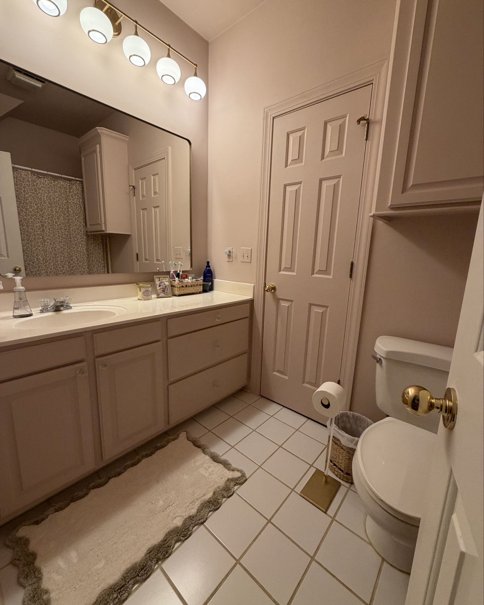 sherwin williams color drench abalone shell

#LTKmomlife #LTKdayinmylife #LTKHome