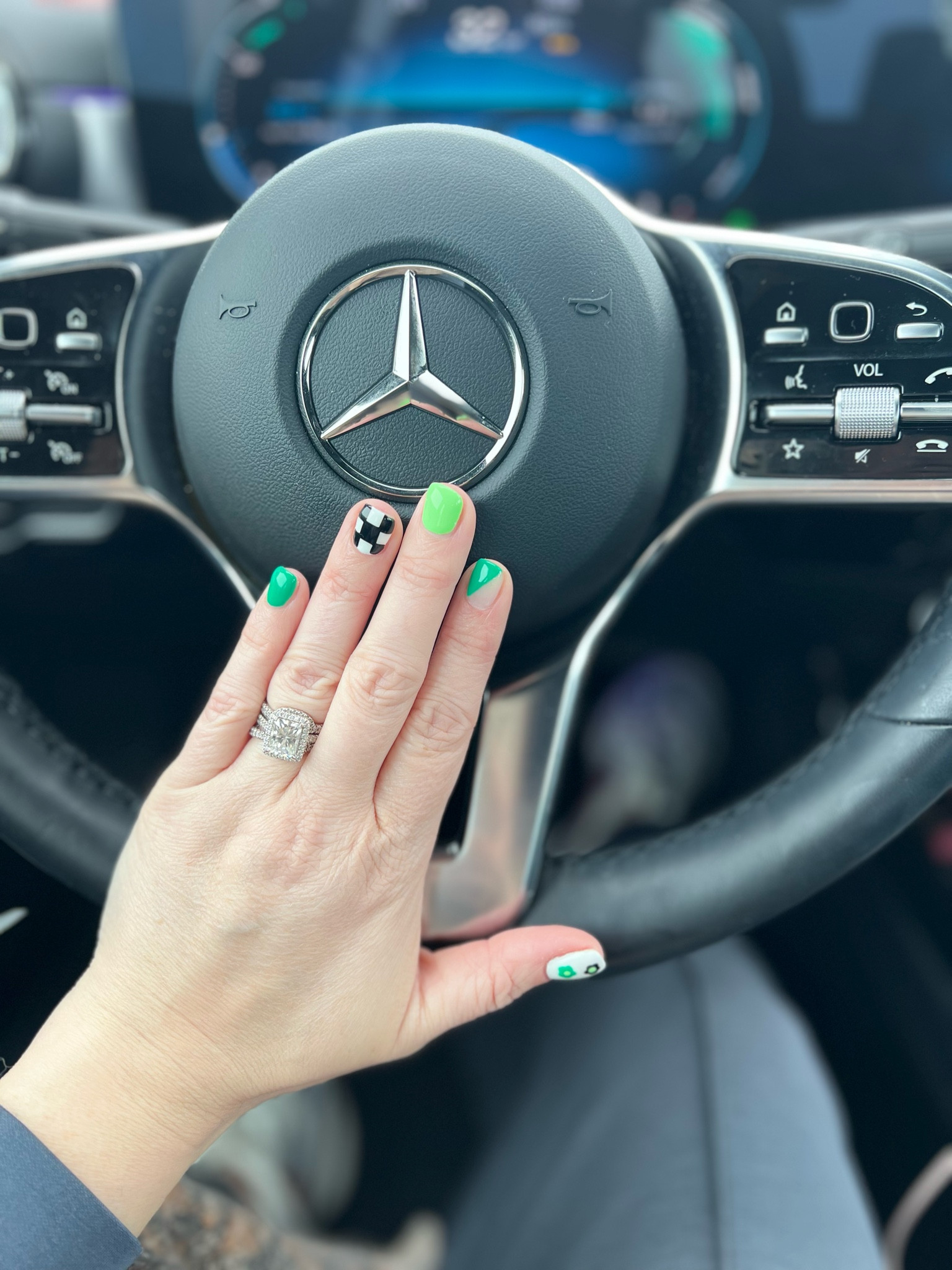 St Patrick’s day nails but not 🍀🖤💚

March nails | march nail ideas| st Patrick’s day nails| short nails | gel nails | luminary nails | checkered nails| spring nail inspo| spring nail ideas  

#LTKSeasonal #LTKover40 #LTKbeauty