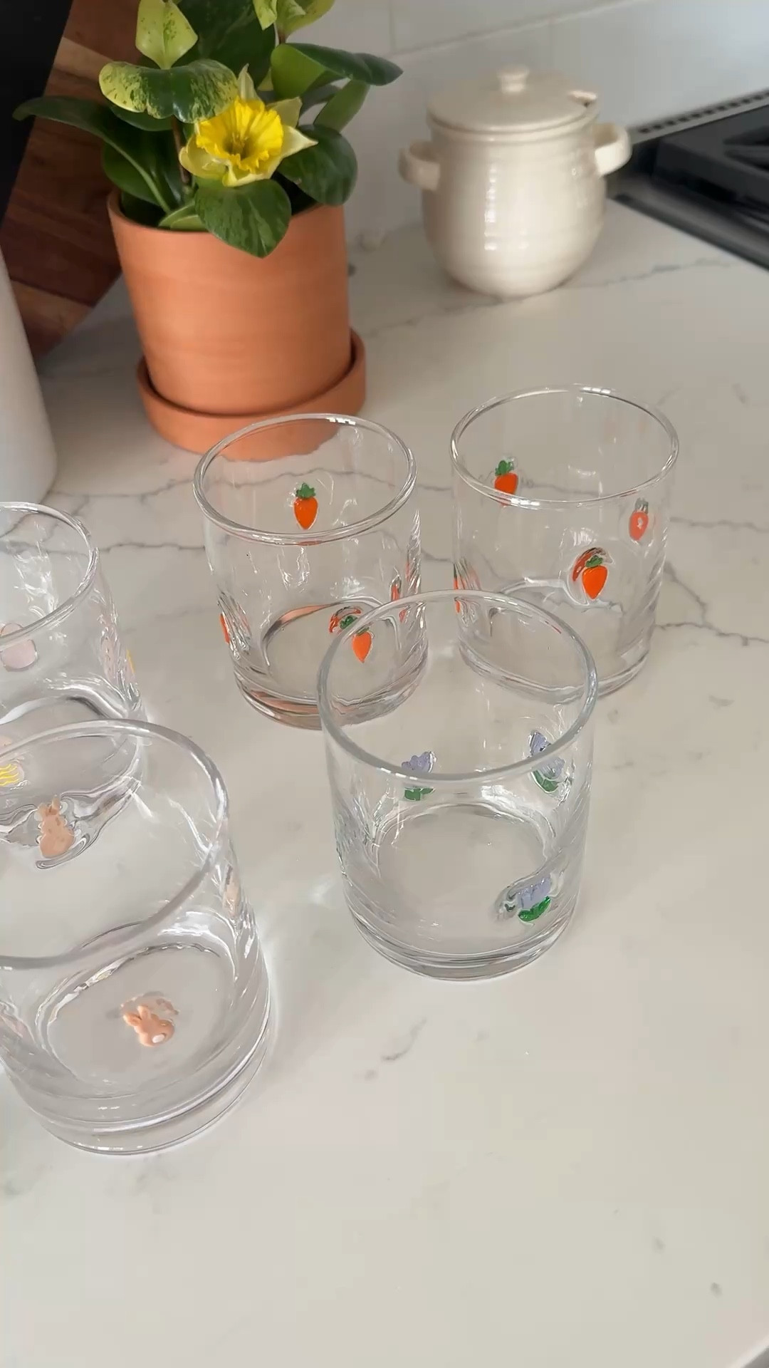 Love these spring juice glasses from Walmart!! They come in a set or 2 for under $20. Total Anthropologie dupe 👏🏻👏🏻 

#LTKSeasonal #LTKfoodie #LTKHome