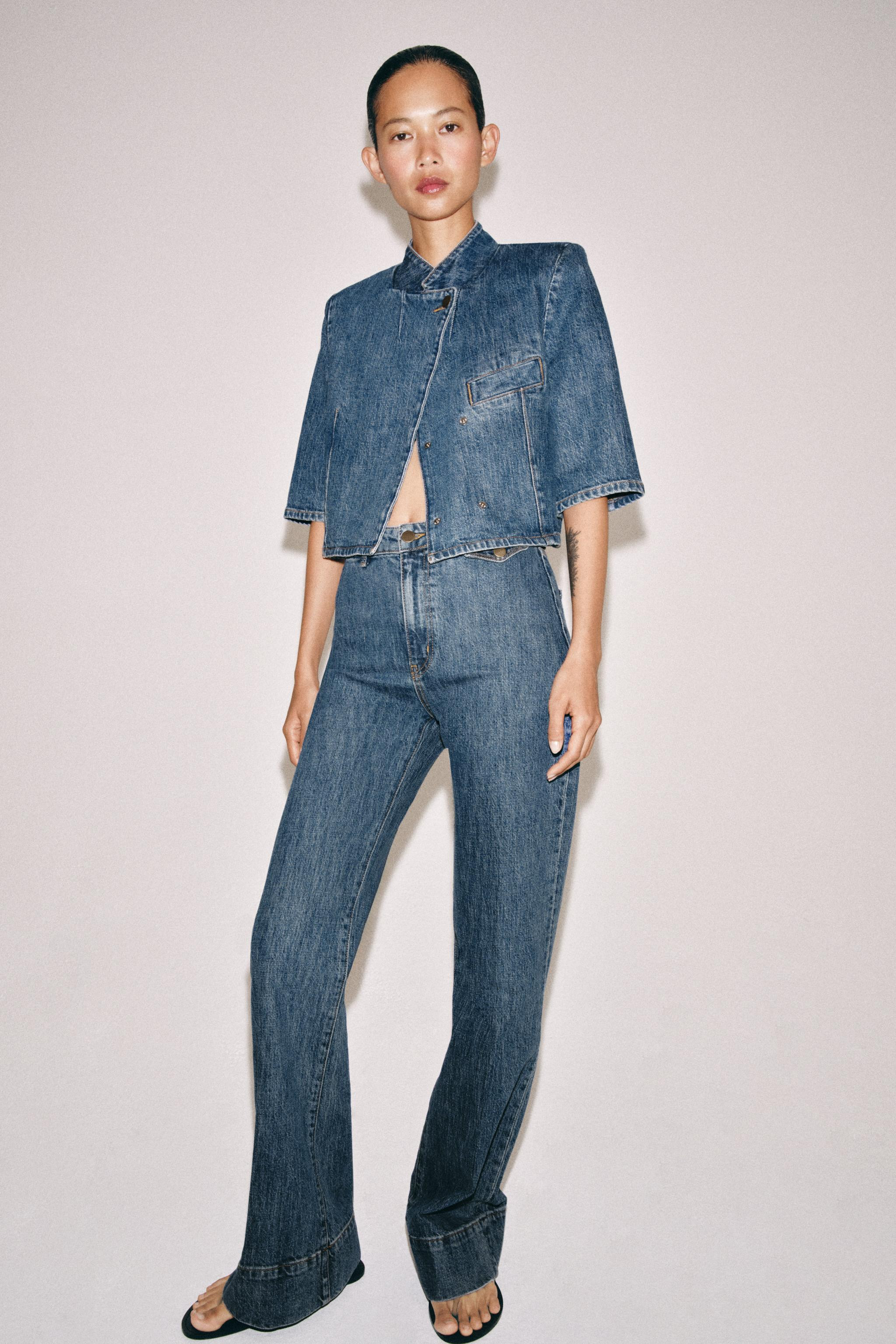 ZW COLLECTION HIGH-RISE FLARE JEANS | Zara US