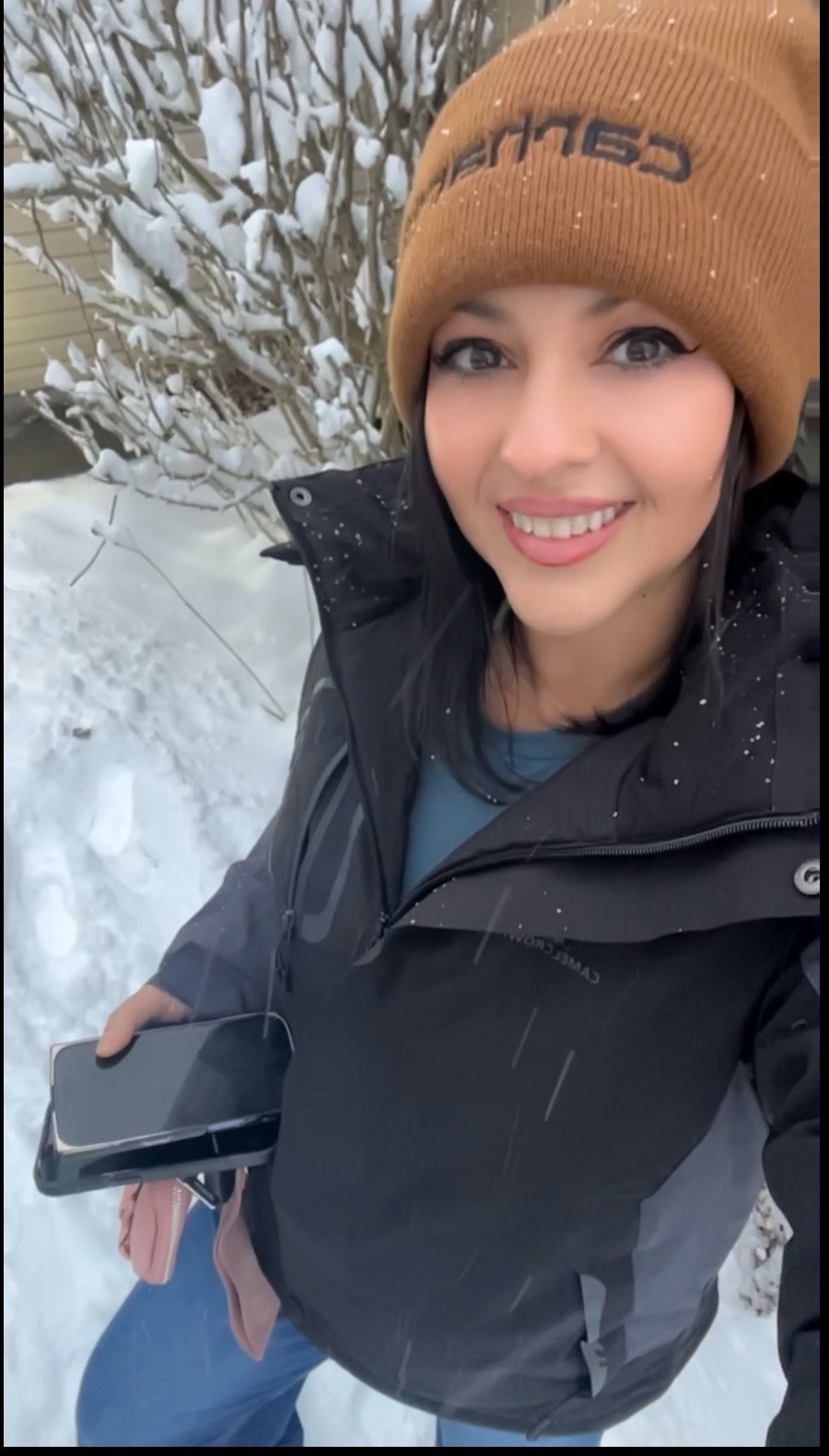 Keeping warm while playing in the snow #winter

#LTKWorkwear #LTKActive #LTKSeasonal