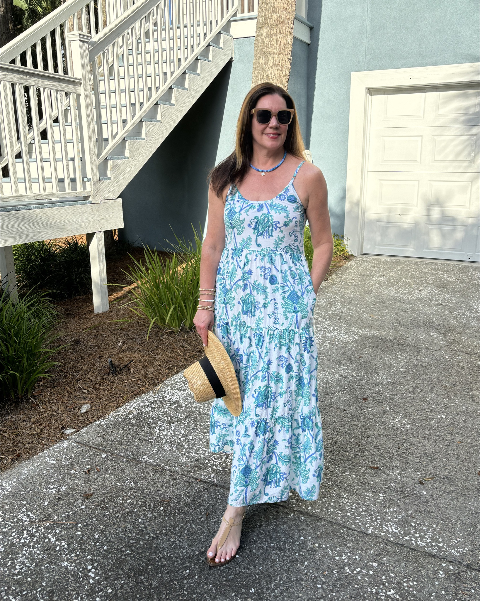 This blue & green print is so pretty and this sundress is just so easy to wear! It has adjustable shoulder straps, pockets, is machine washable and is under $200. A gray summer piece! ☀️🌴 Linked on LTK and in stories. 