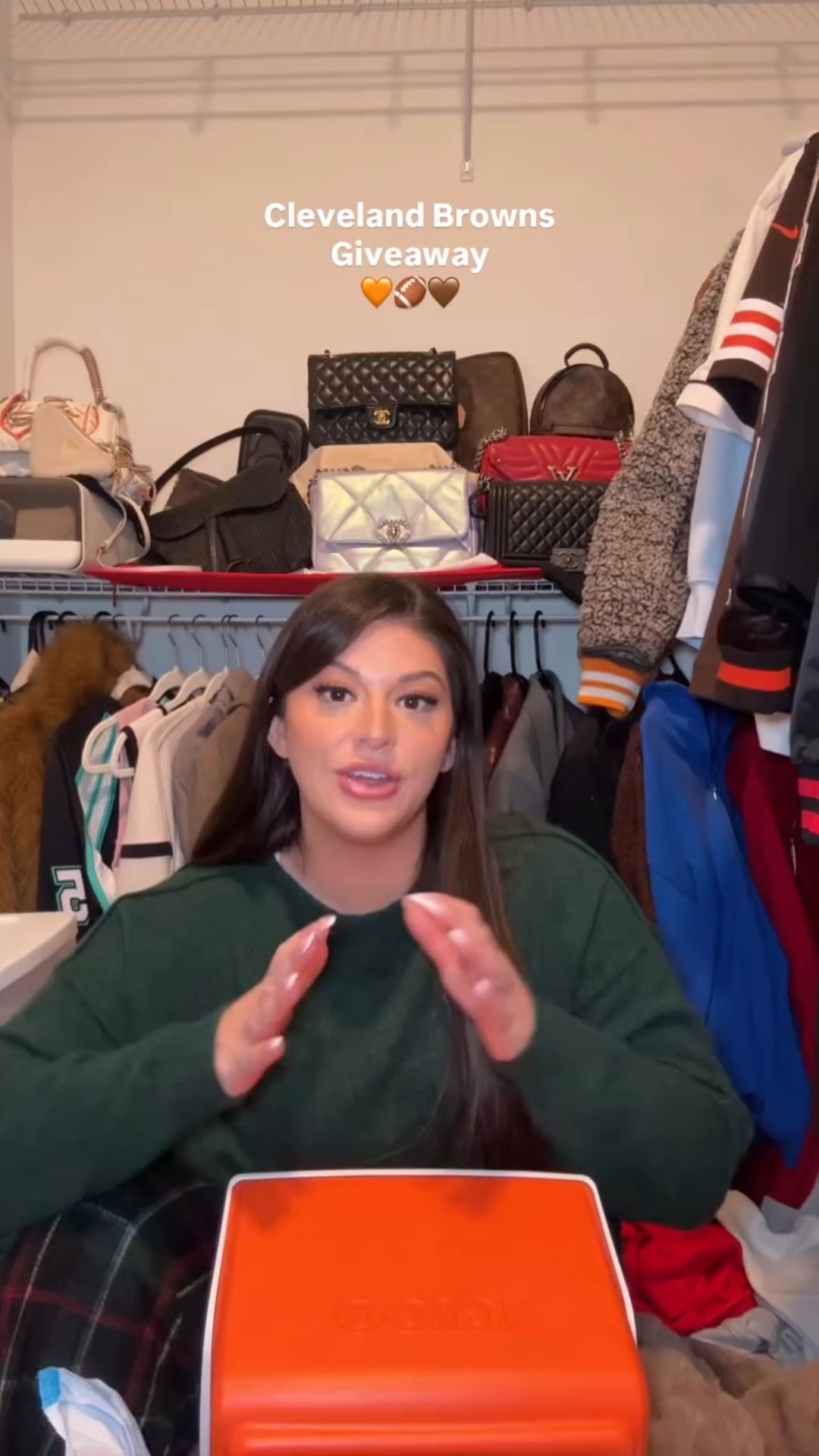 If you’re looking for any nfl or football merch, I’ve got you! Also this green mock neck sweater is so cozy and comfy!!! Highly recommend! And it also comes in other colors! 

#LTKFindsUnder100 #LTKFindsUnder50 #LTKMens