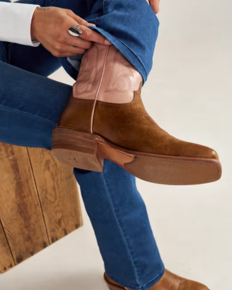 These new Maggie’s by Tecovas are adorable! A fun hidden pop of pink if you wear them under work jeans. They are a square toe which is hit or miss for some people but I love these! Make for really good work or riding boots. Also if you have wider feet or want to allow your feet to be in their natural form a square toe is perfect!

#LTKPets #LTKShoeCrush #LTKWatchNow