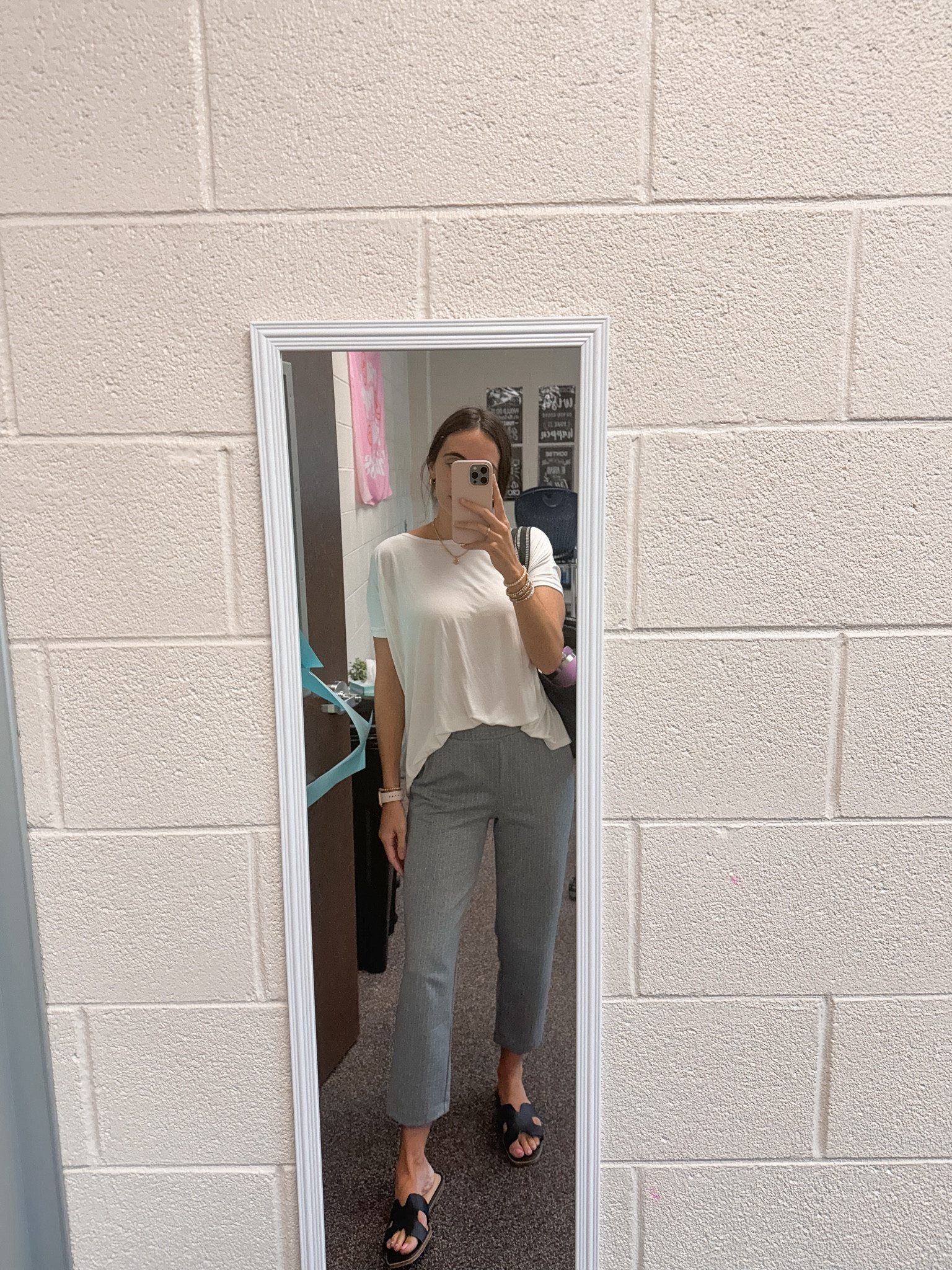 Extremely cozy work outfit in these work pants that fit like sweatpants!! I recommend sizing down!  

#LTKBeauty #LTKWorkwear #LTKStyleTip