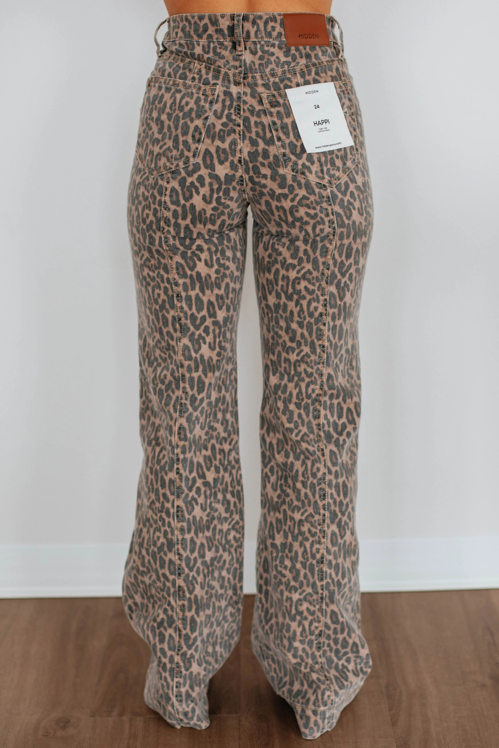 Happi Hidden Jeans - Cheetah | Wild Oak Boutique