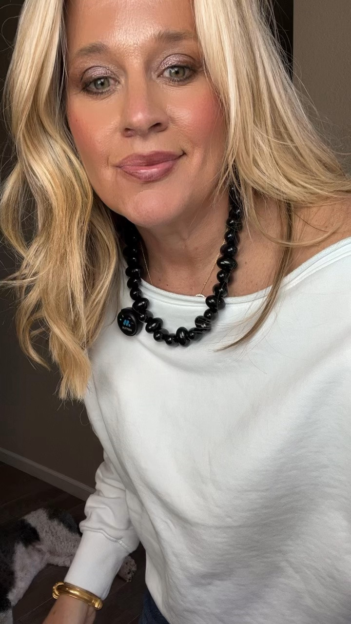 ✨Tap the bell, save and ❤️ start here over 40 fashion, midlife style, midsize fashion and luxury looks for less.  


⬇️Sizing information:
Large top (size up if in between sizes.) jeans 12 (size down if in between sizes.) 

I want comfy without everything clinging to my belly.

This off-shoulder sweatshirt is soft, breathable, and relaxed without swallowing my shape. And these boyfriend jeans sit below the belly button with room through the hip and thigh, so they feel easy instead of restrictive.

Together, they skim the middle, balance the proportions, and still look current.

Comfy without feeling frumpy? Yes please.

Comment COMFY and I’ll send you both and share this with a friend who wants comfort without the cling.

👑 Helping you look good, feel good.-Lindsey Denver   Check back daily for belly-friendly style, confidence, and Outfit Physics™.

Comment SHOP below to receive a DM with the link to this post on my LTK ⬇ https://liketk.it/6miab

#LTKOver40 #LTKMidsize #LTKPlusSize