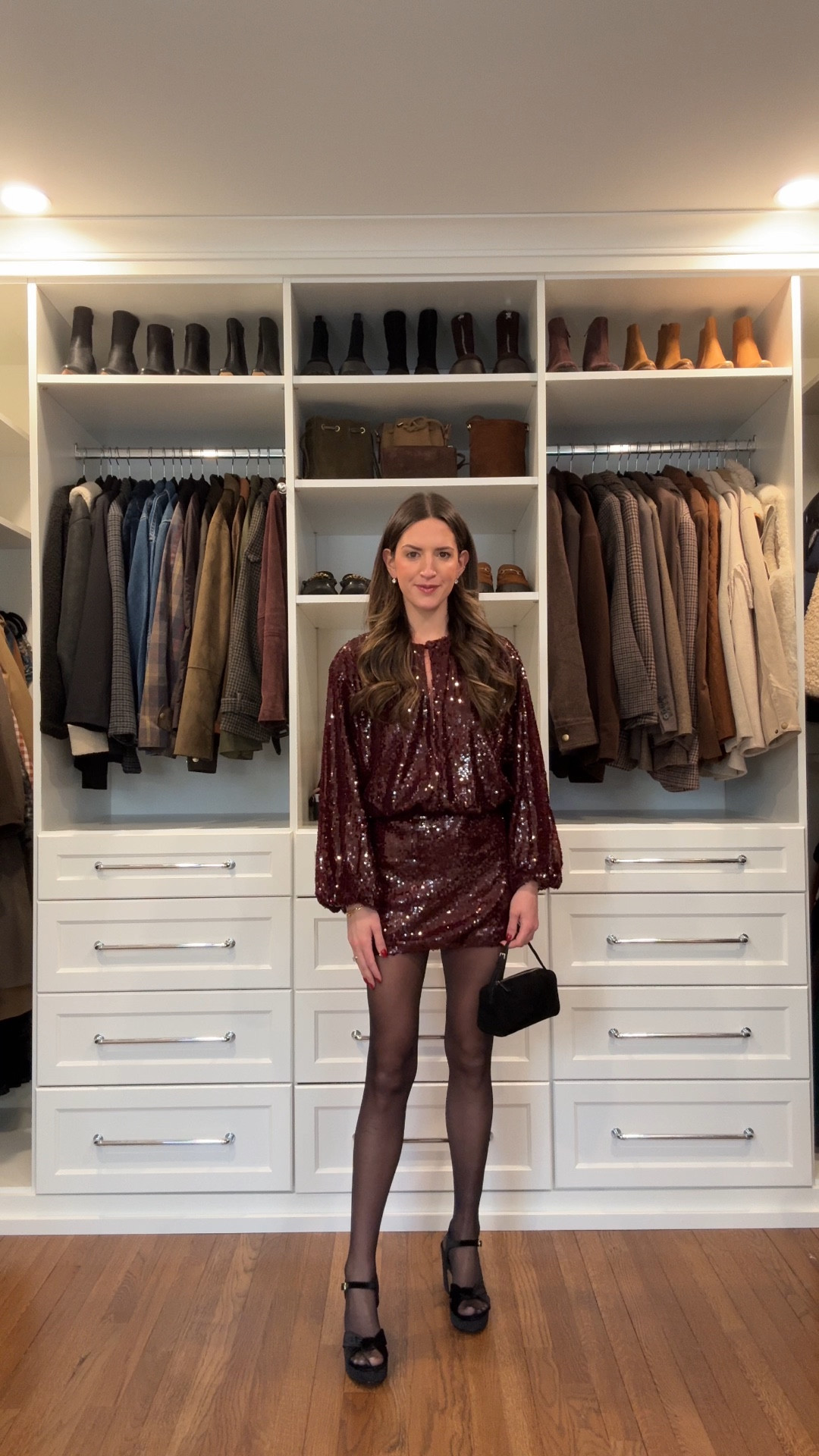 Size xsmall 

New Year’s Eve dress 
NYE party 
Holiday Party 

#LTKGiftGuide #LTKdayinmylife #LTKHoliday