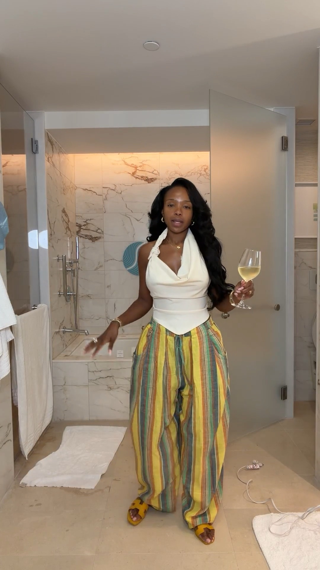 Scroll to shop! ✨ Everything from this look is linked below. 👇🏽    
Wearing: Size Small | 5’4” | 140 lbs  

📲   Download the FREE LTK app & follow me (@kirasfashionfinds) to shop all my daily finds.  #LTKootd #LTKPetite #LTKU

#LTKootd #LTKgrwm