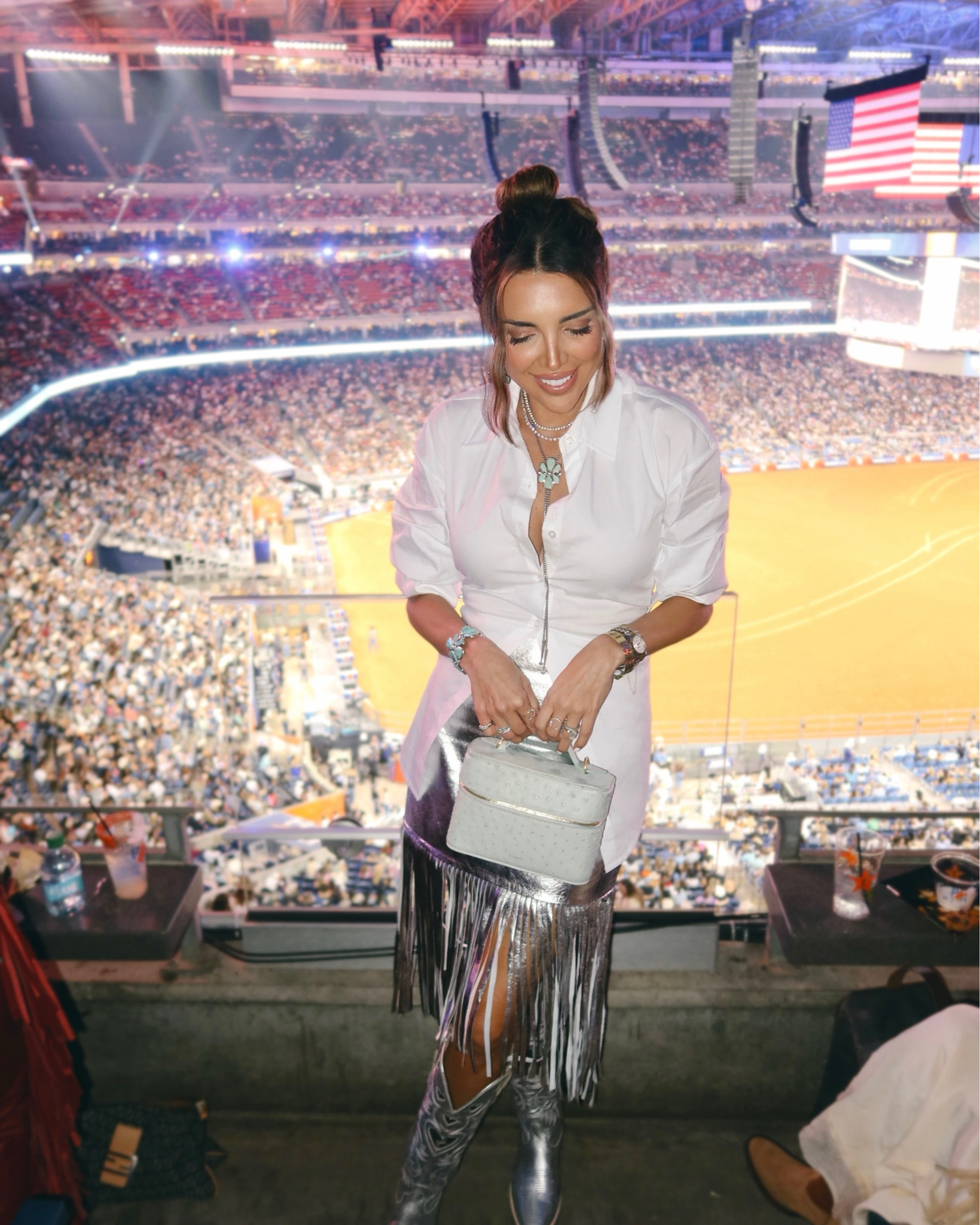 OPENING NIGHT RODEO OUTFIT🤩 

skirt: XS
top: small


rodeo outfit inspo
country concert outfit 
western fashion 

#LTKootd