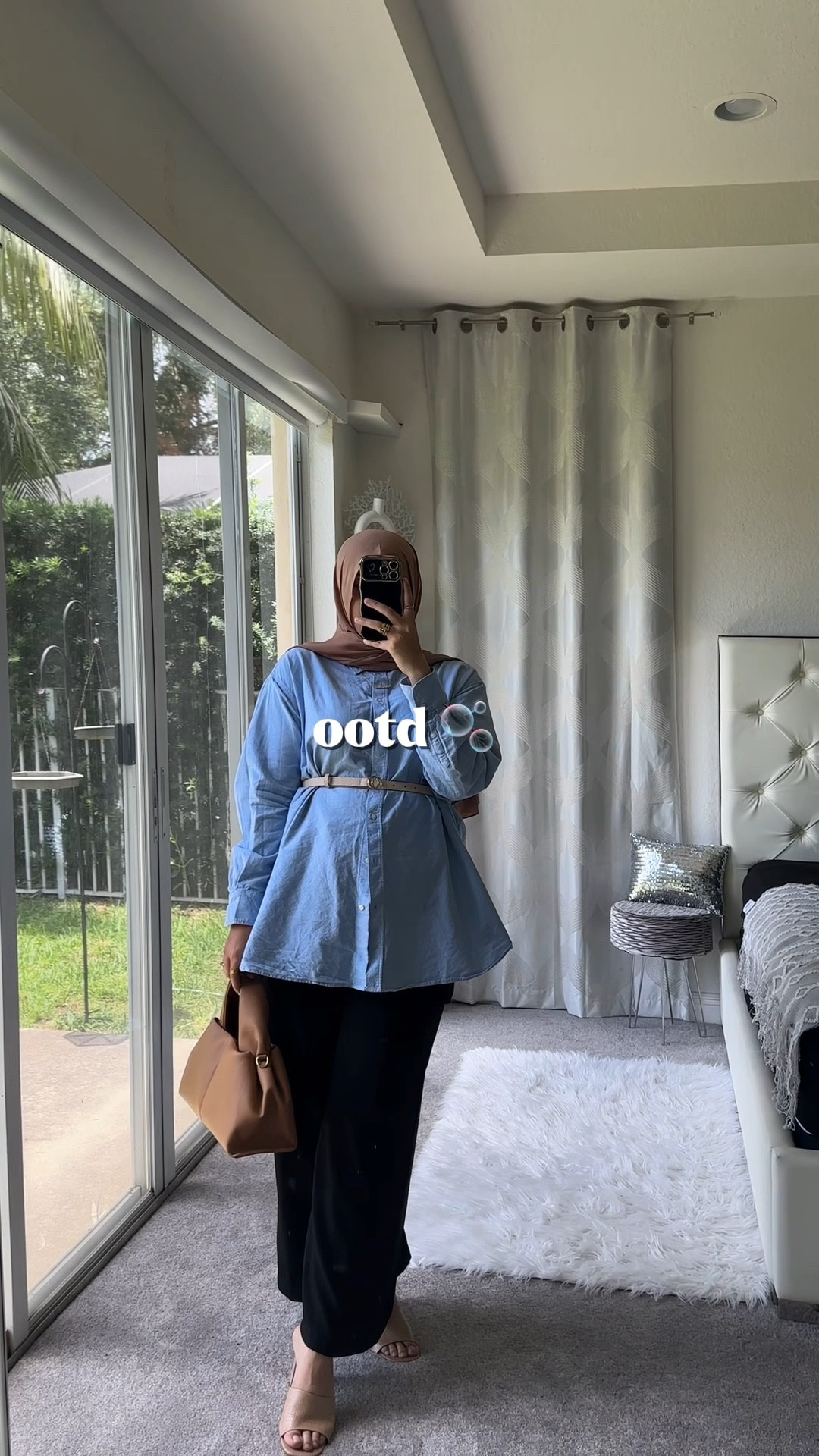 neutral girl summer —
loose fits, soft tones, and comfy slides🤎

modest outfit | hijabi fashion | comfy chic | everyday look | minimalist modesty | summer layering | button-up outfit | belted shirt outfit | wide leg pants | summer modest look | hijabi lookbook
