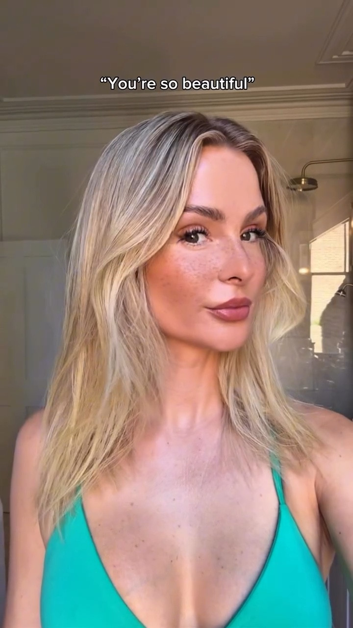 Remember you are beautiful 🩷

#trending #viral #beauty