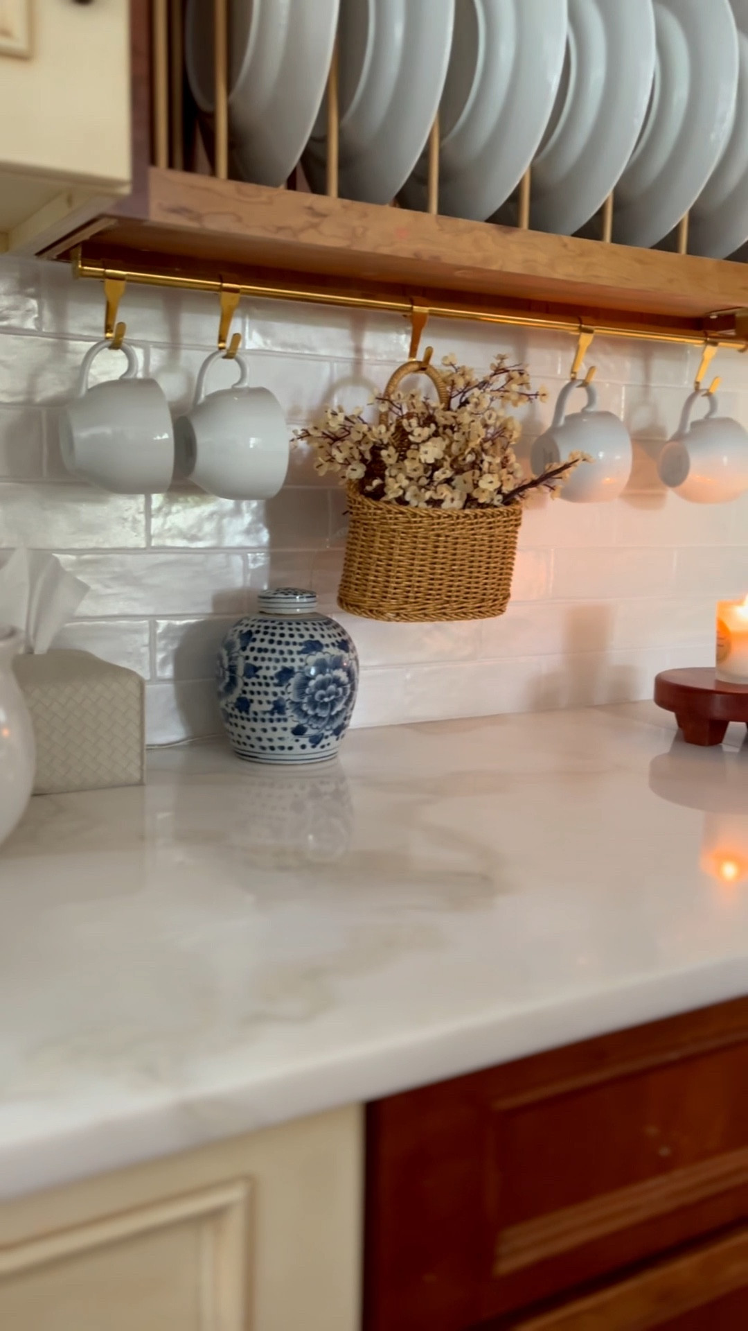 My favorite look for less backsplash tile. I found it at Home Depot. I get so many compliments about it. It cleans up so easily and it’s so pretty.

Kitchen decor, kitchen styling backsplash, tile kitchen tile