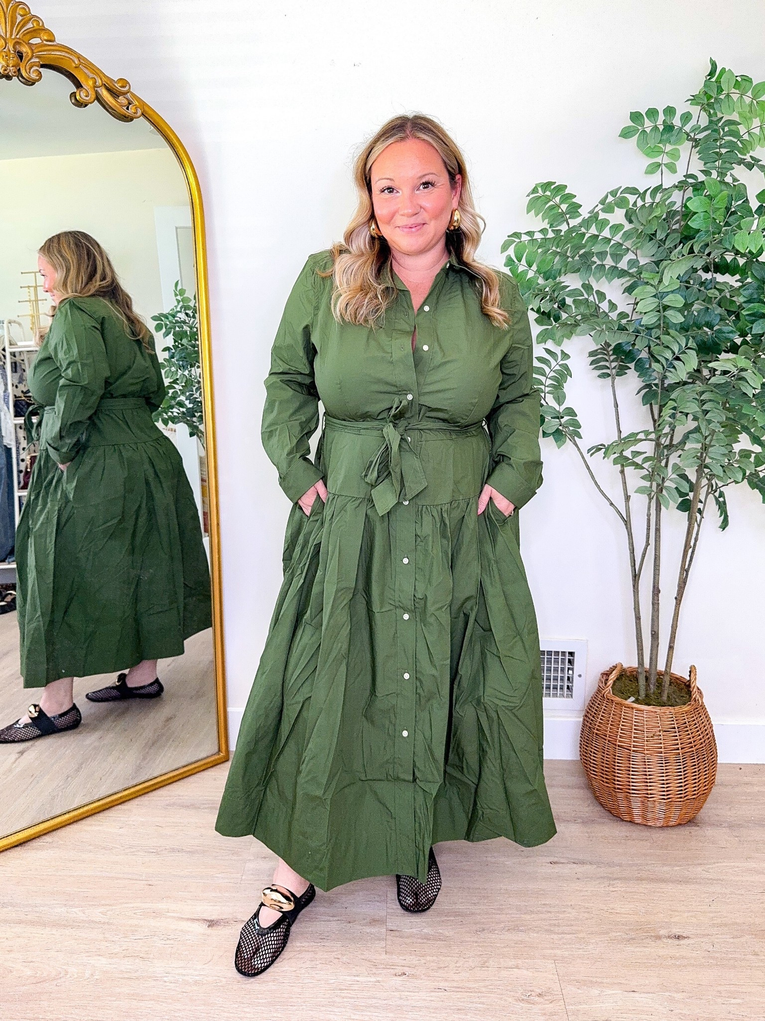 #walmartpartner #walmartfashion @walmartfashion 
Walmart fall dress
Wearing size LARGE
Perfect for workwear and teachers! Very good quality!
Fall dress, fall style, walmart fashion, Walmart finds, midsize style, teacher outfit, business casual, fall outfit, office outfit, casual style, fall trends

#LTKMidsize #LTKSeasonal #LTKFindsUnder50