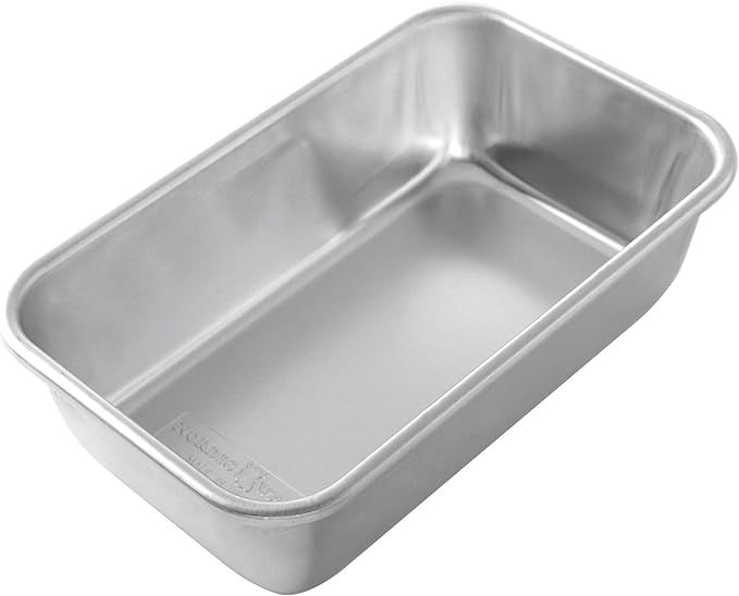 Nordic Ware Natural Aluminum Commercial Loaf Pan, L: 9.00 in. W: 5.30 in. H: 2.75 in, Silver | Amazon (US)