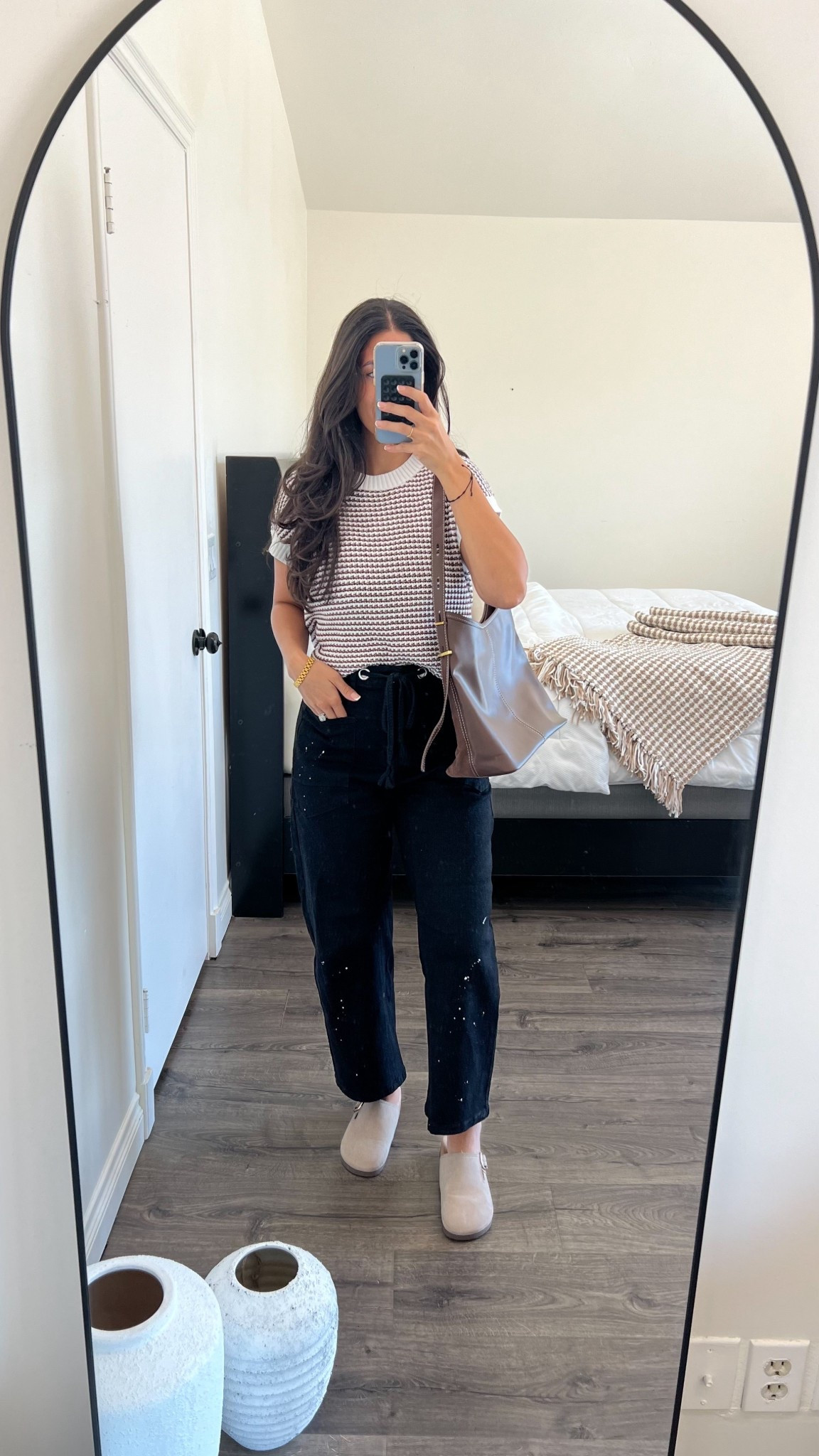 Easy fall outfit idea! 4 in jeans, small in top