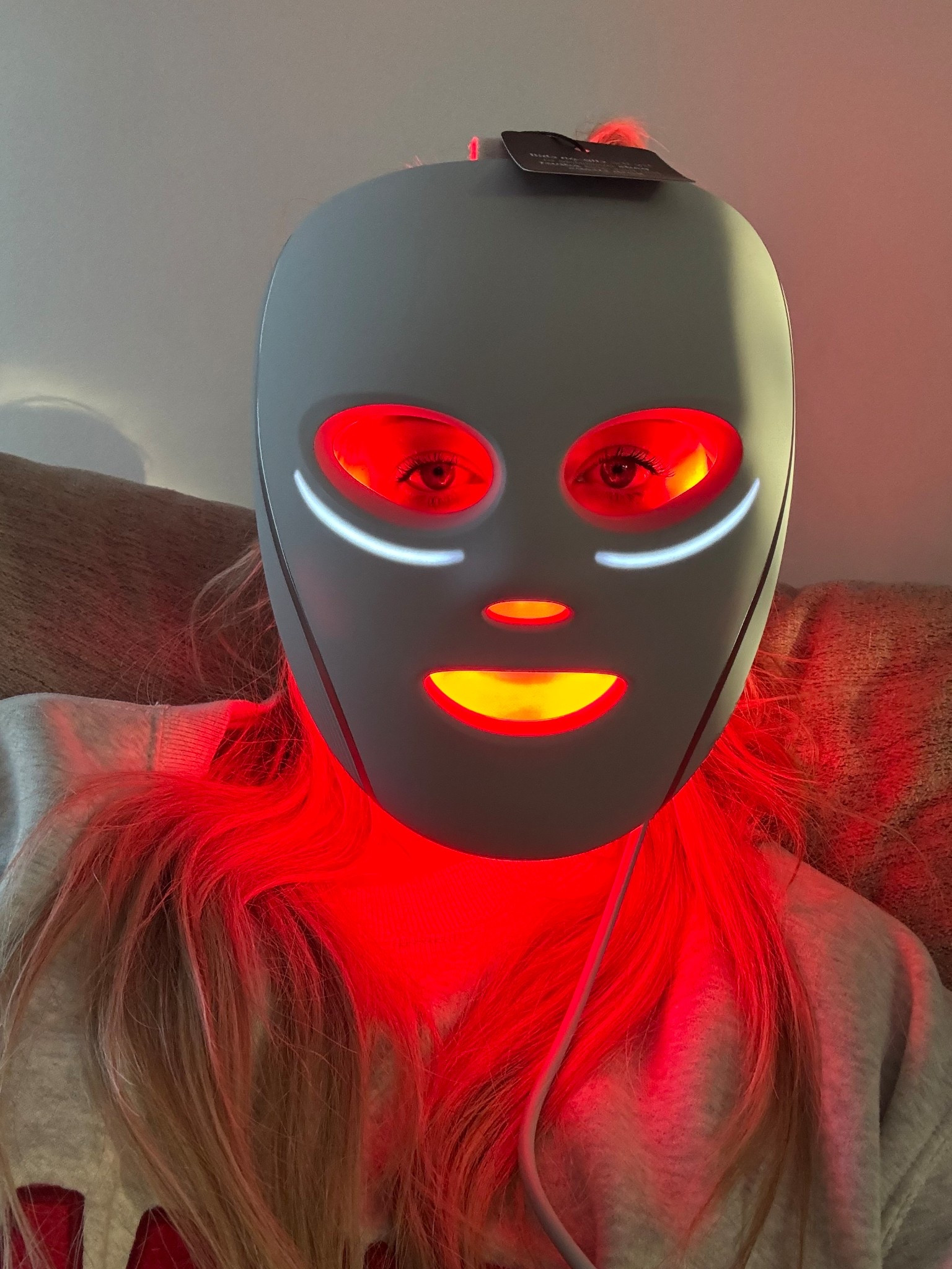 Shark™ CryoGlow™ Red Blue & Infrared iQLED Face Mask & Under Eye Cooling - (Blue Frost