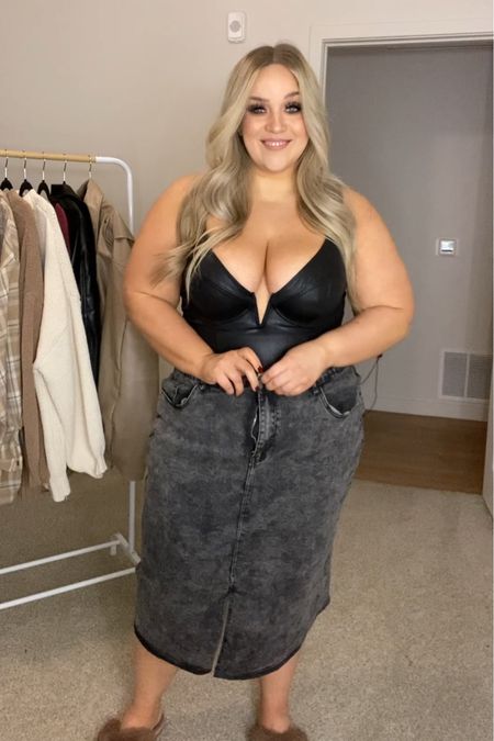 plus size amazon date night outfit of the day 🖤🫶🏻

Bodysuits are the viral Shapewear bodysuits from popilush. I’m wearing a size 3x

Sweater shrug is from Amazon in size 3x 

Skirt is from shein in size 3x as well. 

Boots are from lane Bryant. They come in widewidth and are really comfortable! Heel is easy to walk in too :) 


#LTKmidsize #LTKplussize #LTKSpringSale
