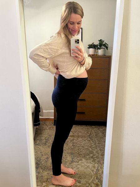 The ultra high rise leggings are so good for a growing bump and for postpartum. Worth the investment!!

#LTKbump