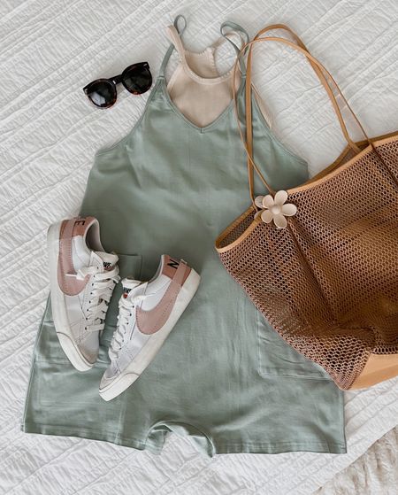 Amazon find! Free people inspired look for less for the hot shot romper! Here’s a way I would style it! 

Runs tts, I’m in a medium even at 27 weeks pregnant! So it’s definitely roomy! 

Casual outfits
Jumpsuit
Romper
Nike sneakers
Beach bag
Oversized sunglasses


#LTKSeasonal #LTKsalealert #LTKshoecrush