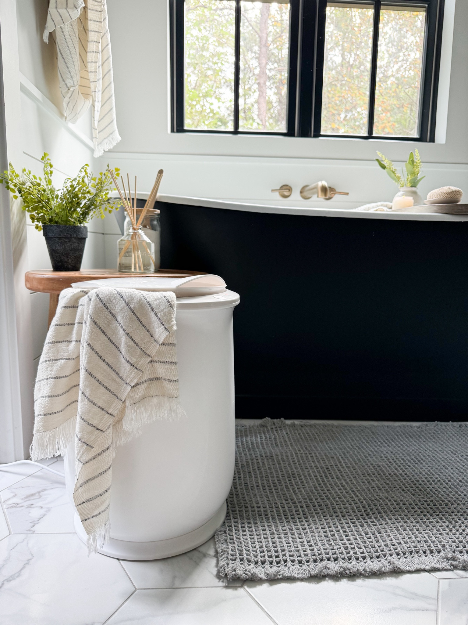 This towel warmer is amazing!  
After a long day I love nothing more than lighting a candle, filling the tub, and soaking away the stress.  

You too can transform your home into a personal spa and enjoy the luxury of warm towels at your fingertips with this towel warmer from @vintagetub.  

It heats up in minutes and lasts up to 60-minutes so your towels come out toasty every time. And it’s also great for blankets, slippers, and bathrobes! 



#towelwarmer #athomespa #modernbathroomdesign #modernfarmhouse #bathroomdesign #homedecorfinds #spaathome #ltkfinds #liketkit #vintagetubandbath #ad #gifted 


#LTKHome